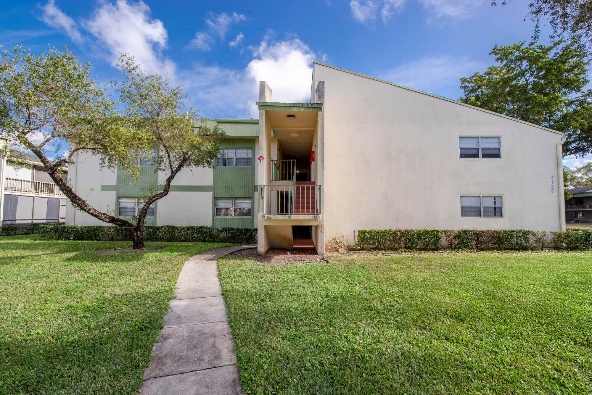 4125 NW 88th Avenue 202, Coral Springs, FL 33065 — photo 1 of 11