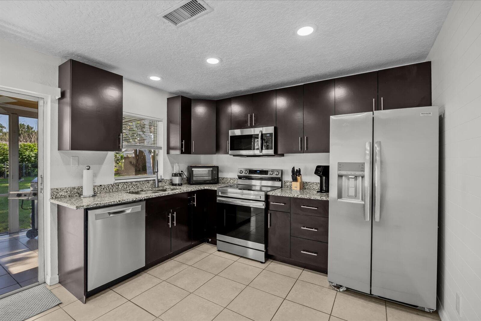 1549 SE Minorca Avenue, Port St. Lucie, FL 34952 — photo 10 of 35