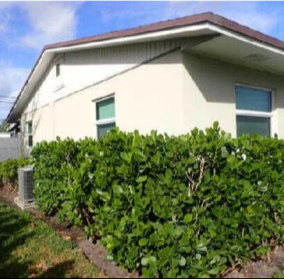 704 Juniper Drive, North Palm Beach, FL 33408 — photo 4 of 19