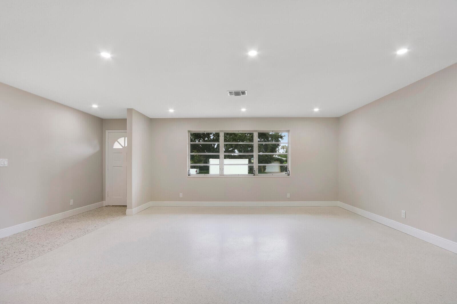 732 Pelican Way, North Palm Beach, FL 33408 — photo 5 of 36