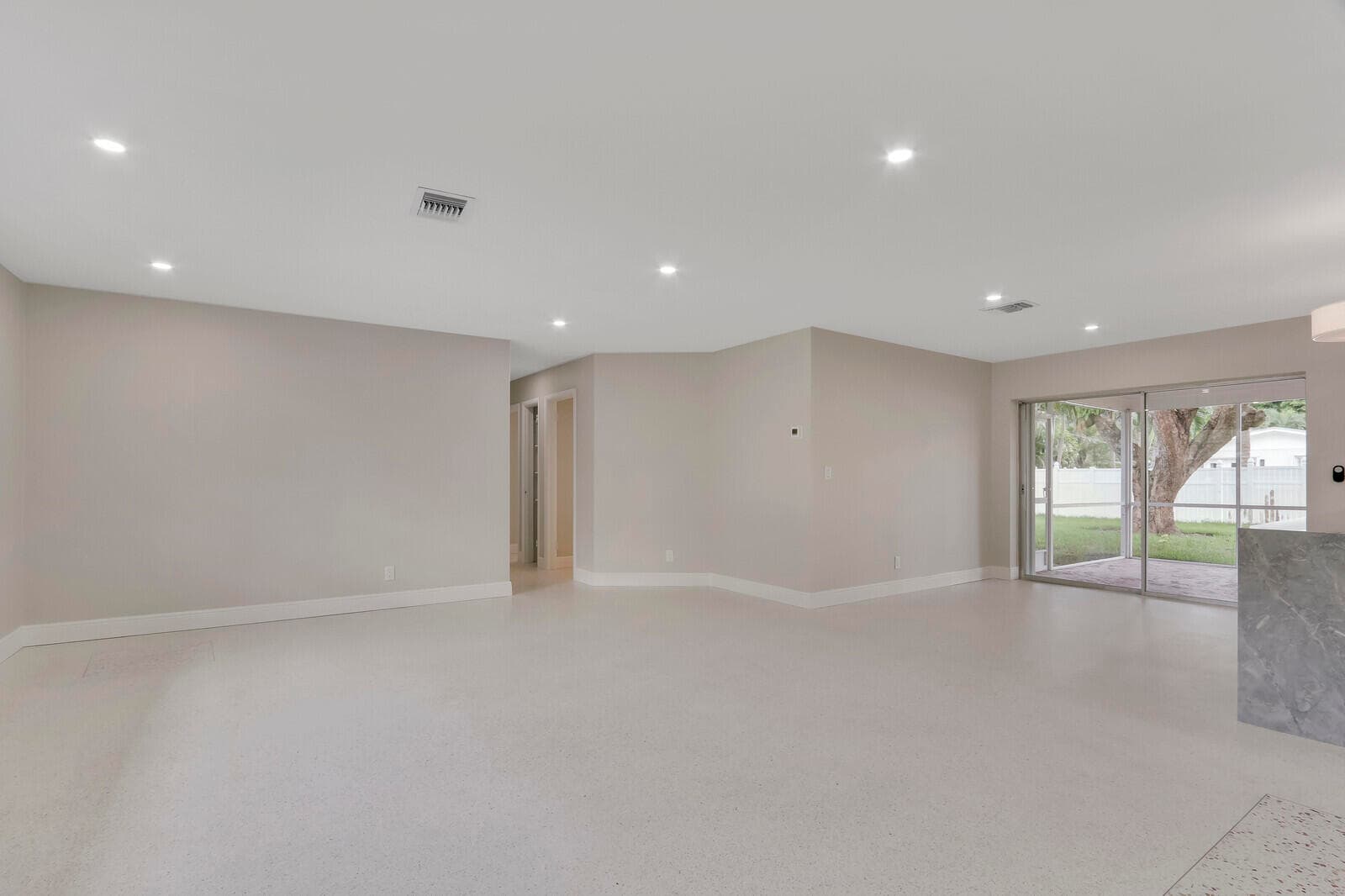 732 Pelican Way, North Palm Beach, FL 33408 — photo 6 of 36