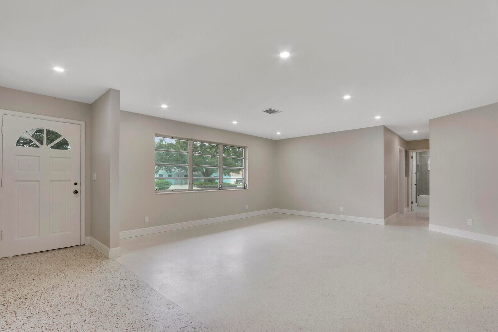 732 Pelican Way, North Palm Beach, FL 33408 — photo 7 of 36