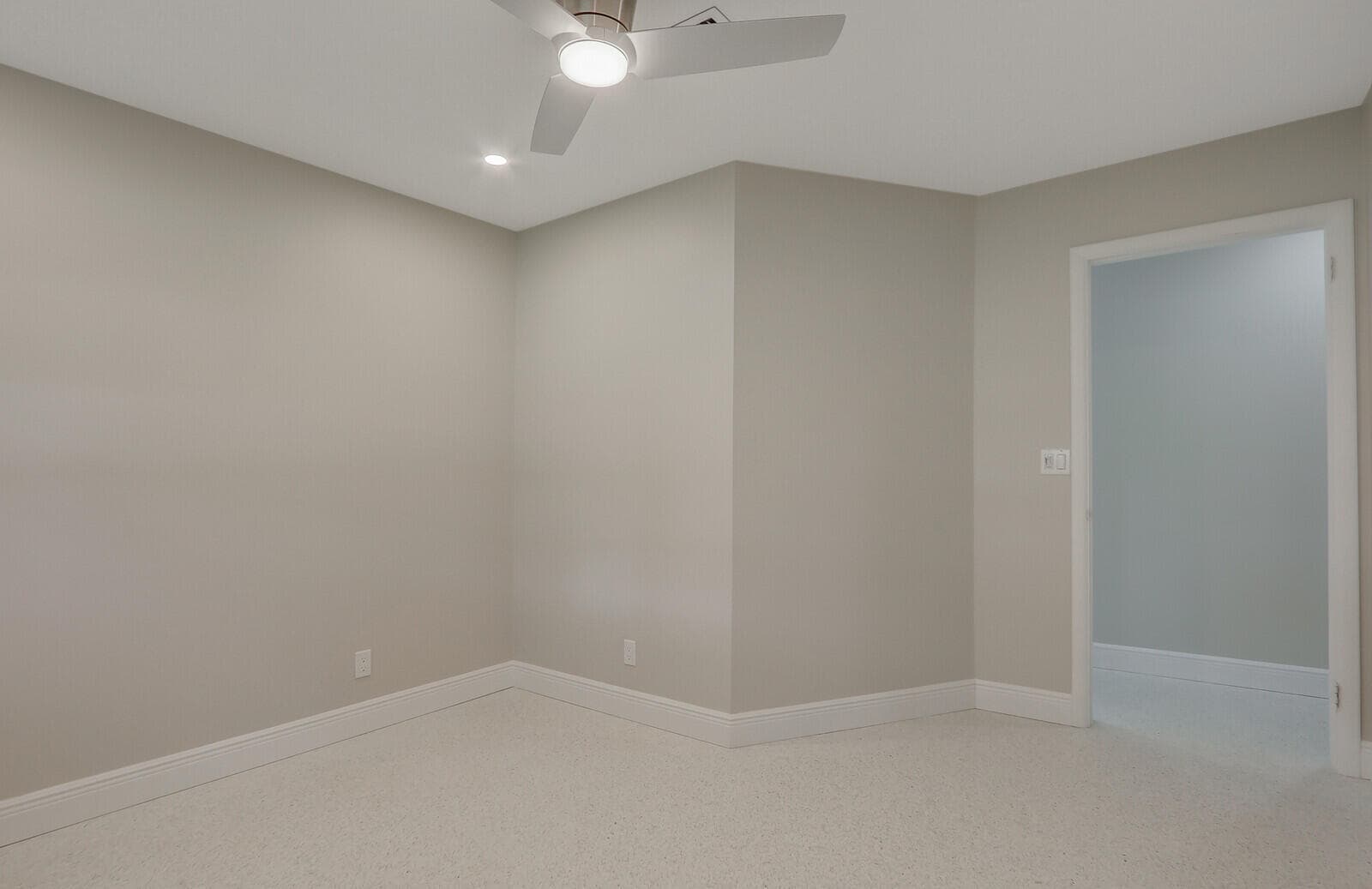 732 Pelican Way, North Palm Beach, FL 33408 — photo 22 of 36