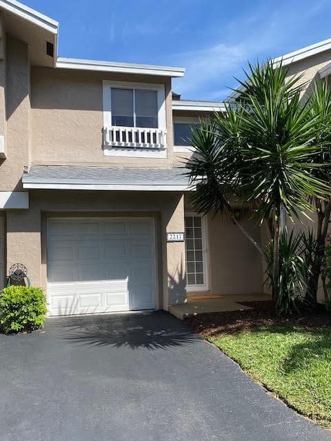 2217 W Discovery Cir Circle W, Deerfield Beach, FL 33442 — photo 2 of 15