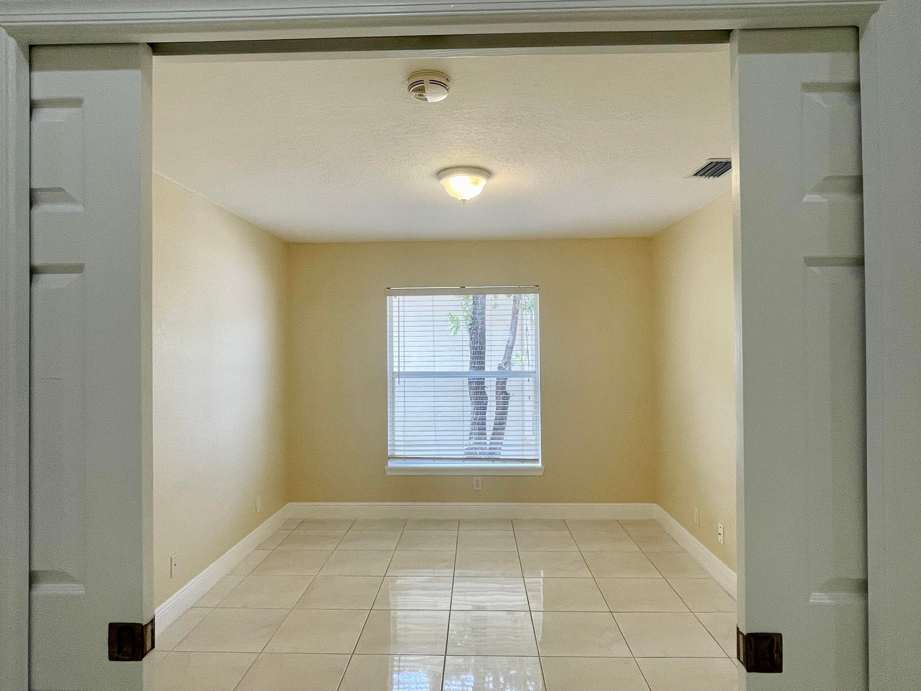 2425 Pigeon Cay, West Palm Beach, FL 33411 — photo 12 of 31