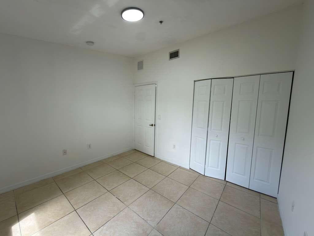 3842 SW 48th Avenue, Hollywood, FL 33023 — photo 18 of 25