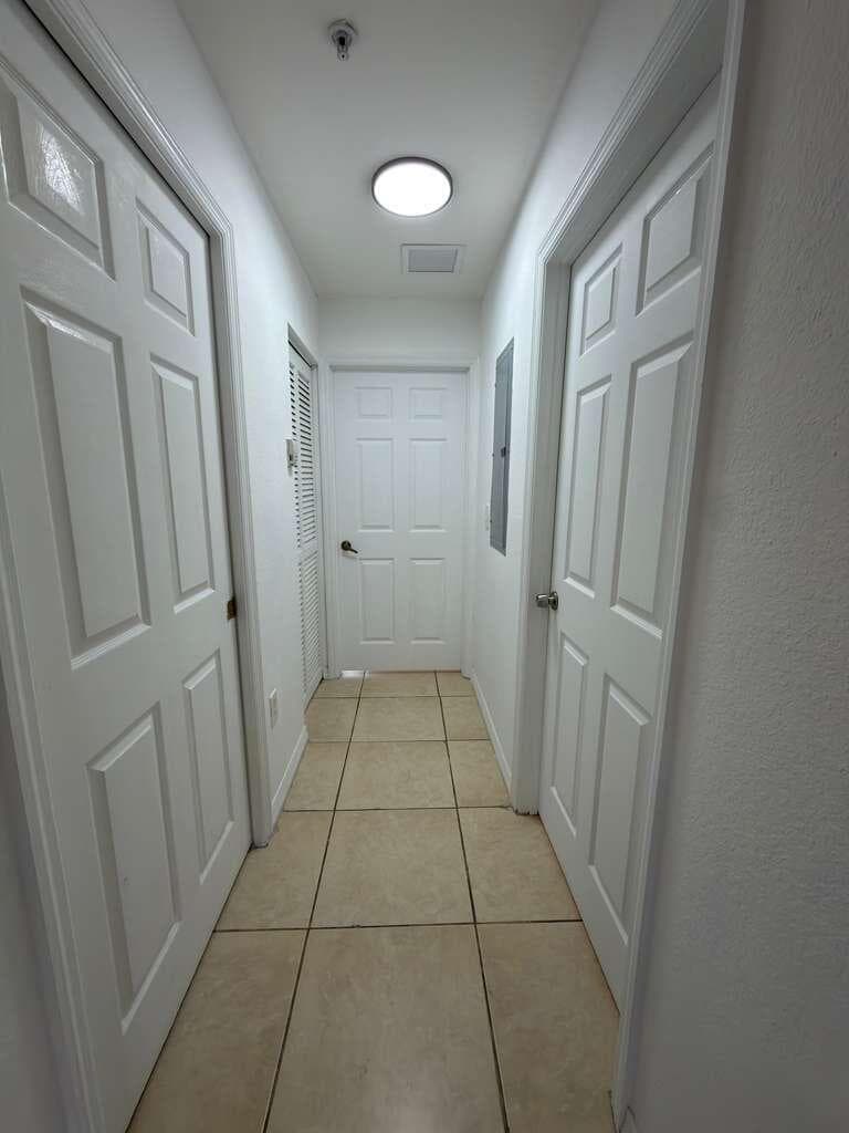 3842 SW 48th Avenue, Hollywood, FL 33023 — photo 23 of 25
