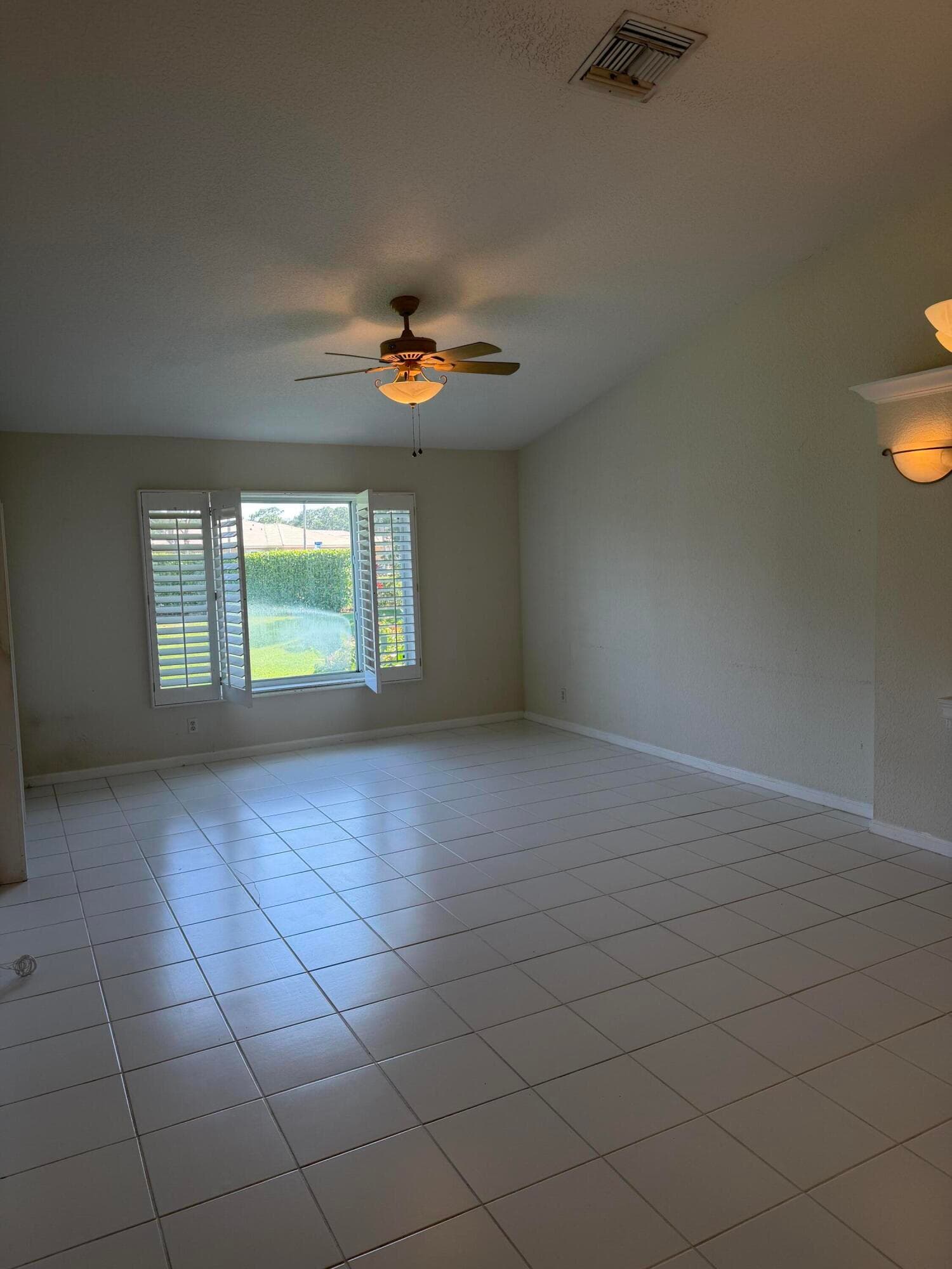 8432 Cargill Point, West Palm Beach, FL 33411 — photo 5 of 43
