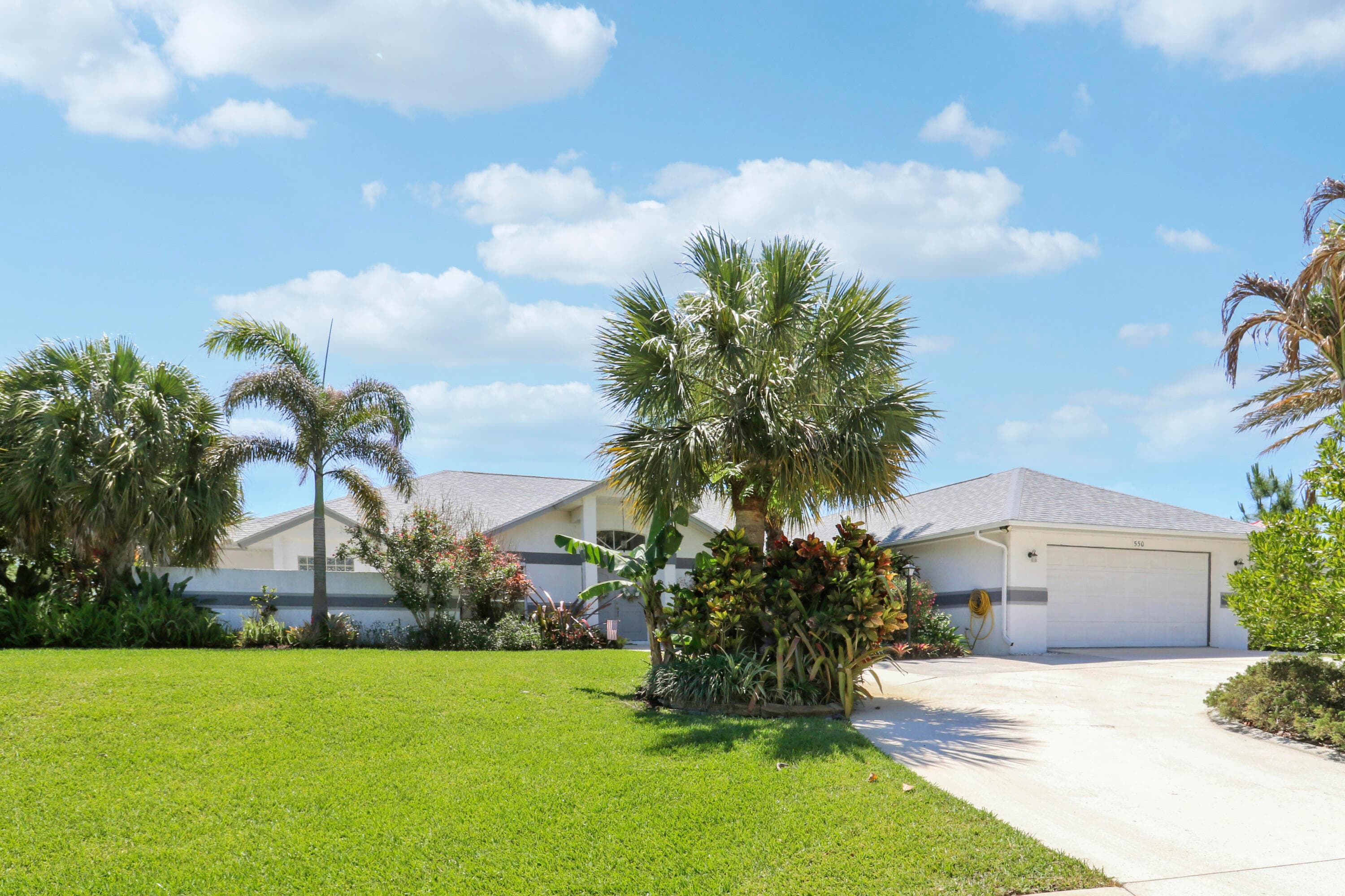 550 SE Ashley Oaks Way, Stuart, FL 34997 — photo 3 of 62