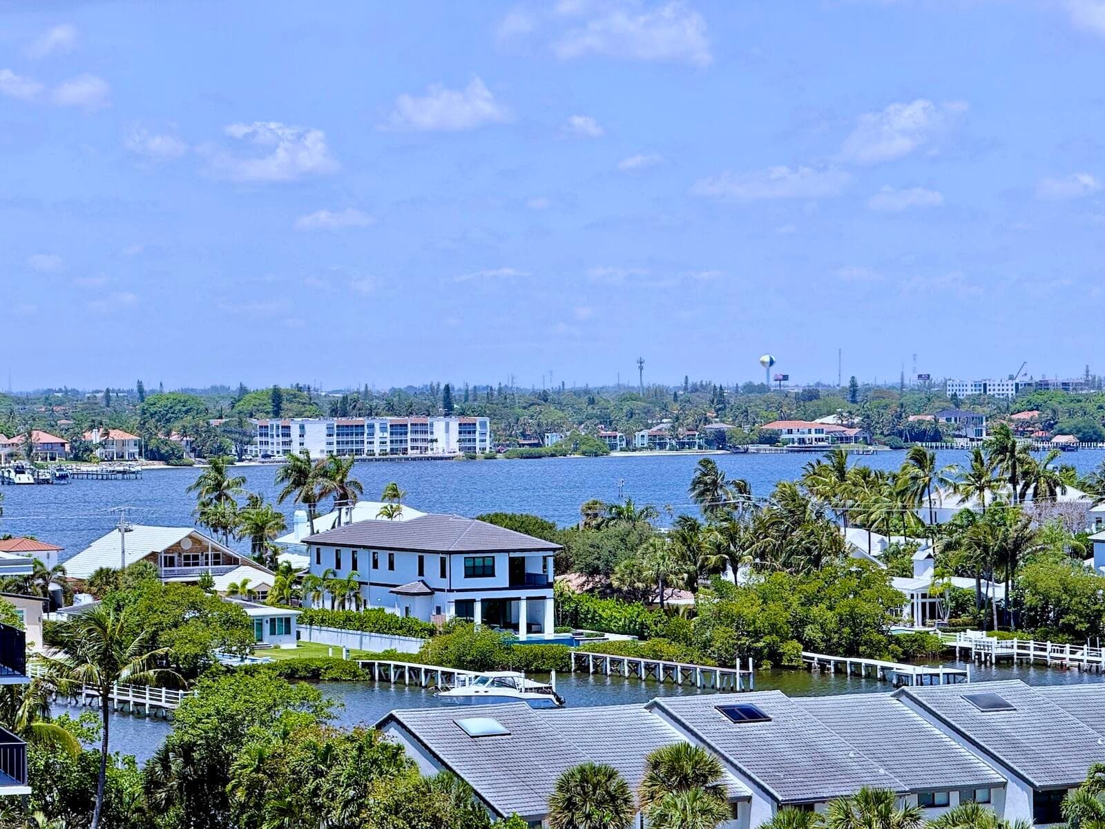 3546 S Ocean Boulevard 914, South Palm Beach, FL 33480 — photo 2 of 58