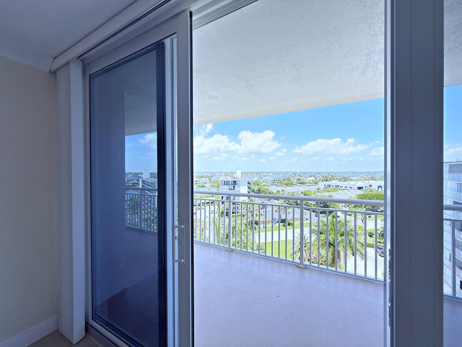 3546 S Ocean Boulevard 914, South Palm Beach, FL 33480 — photo 4 of 58
