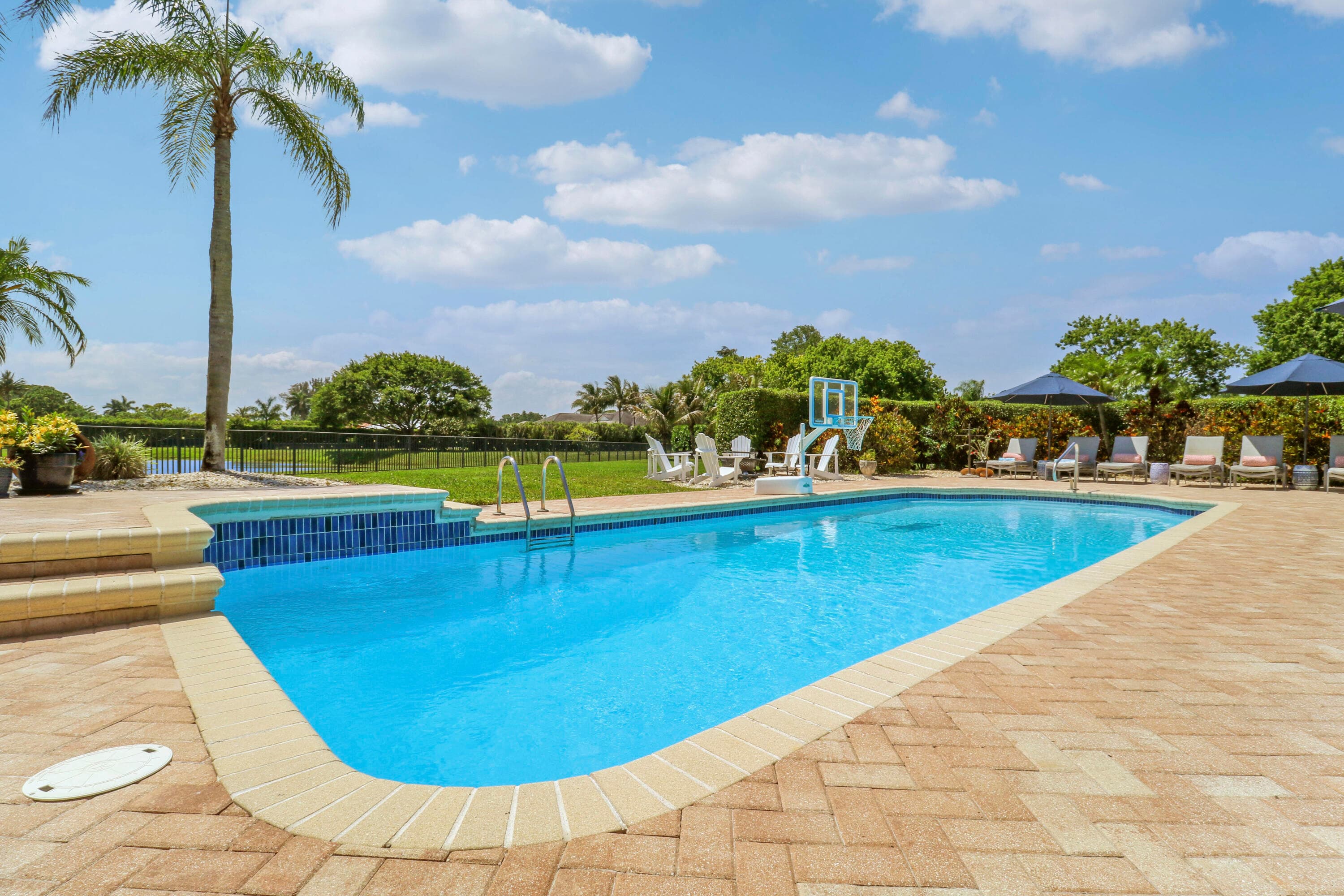 8667 Steeplechase Drive, Palm Beach Gardens, FL 33418 — photo 78 of 128