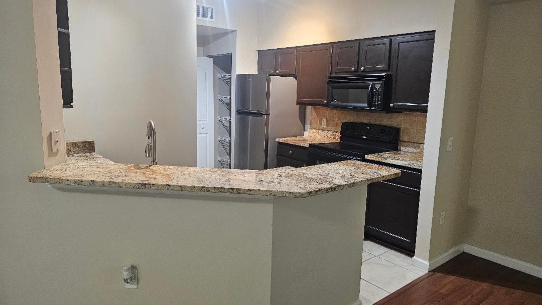 1111 Myrtlewood Circle E 1111, Palm Beach Gardens, FL 33408 — photo 8 of 9
