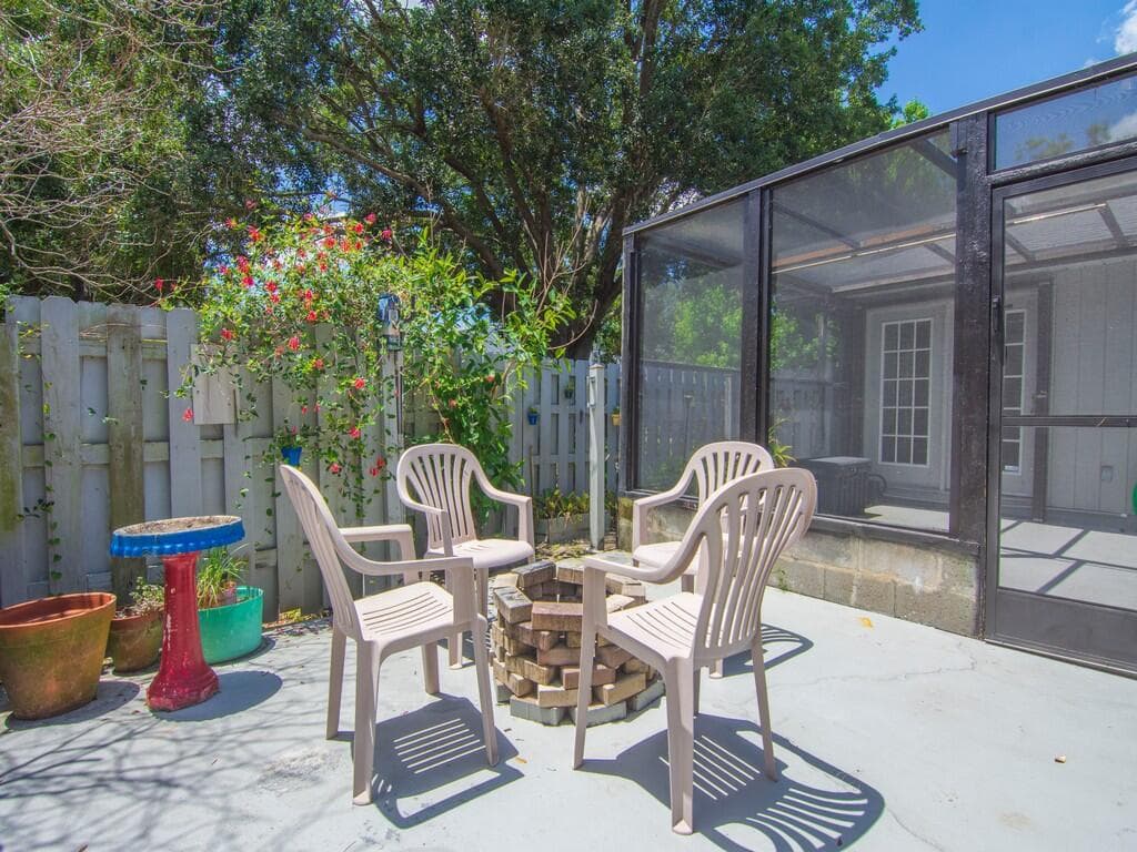 1070 47th Avenue SW, Vero Beach, FL 32968 — photo 24 of 51
