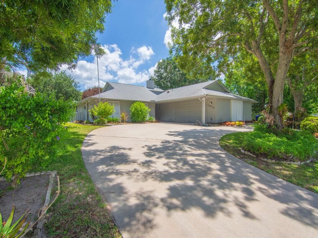 1070 47th Avenue SW, Vero Beach, FL 32968 — photo 37 of 51