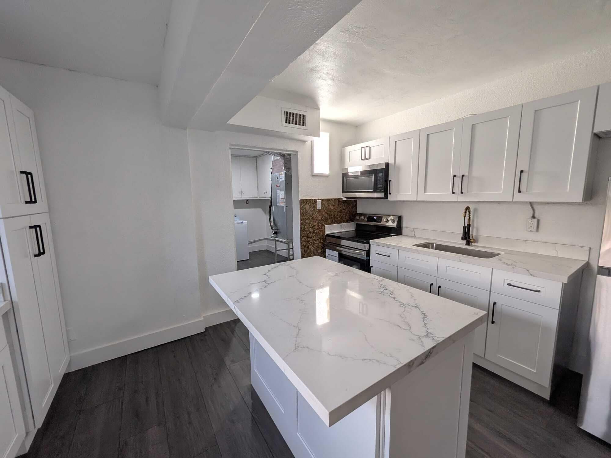 2861 NW 5th Street, Pompano Beach, FL 33069 — photo 9 of 34