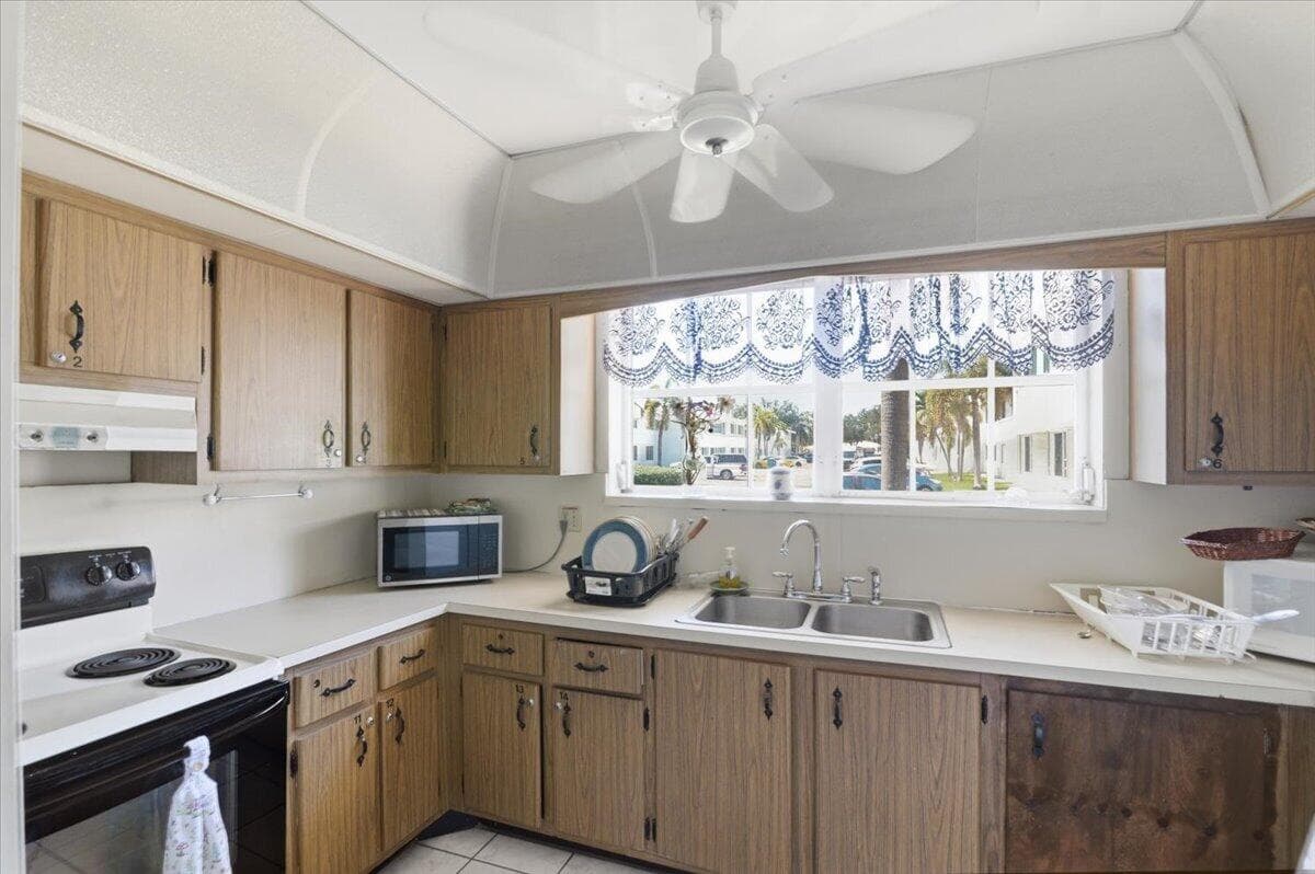 6261 NE 19th Avenue 1229, Fort Lauderdale, FL 33308 — photo 30 of 44