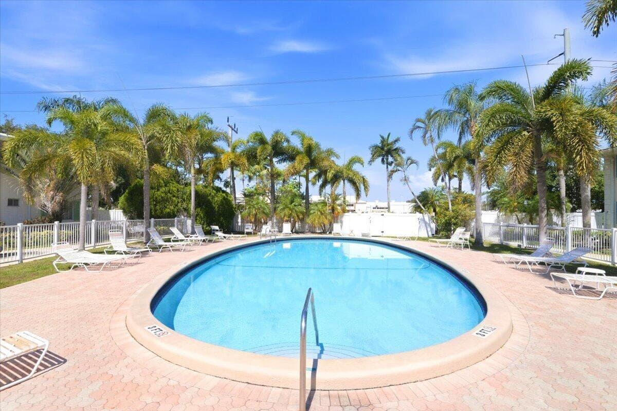 6261 NE 19th Avenue 1229, Fort Lauderdale, FL 33308 — photo 23 of 44