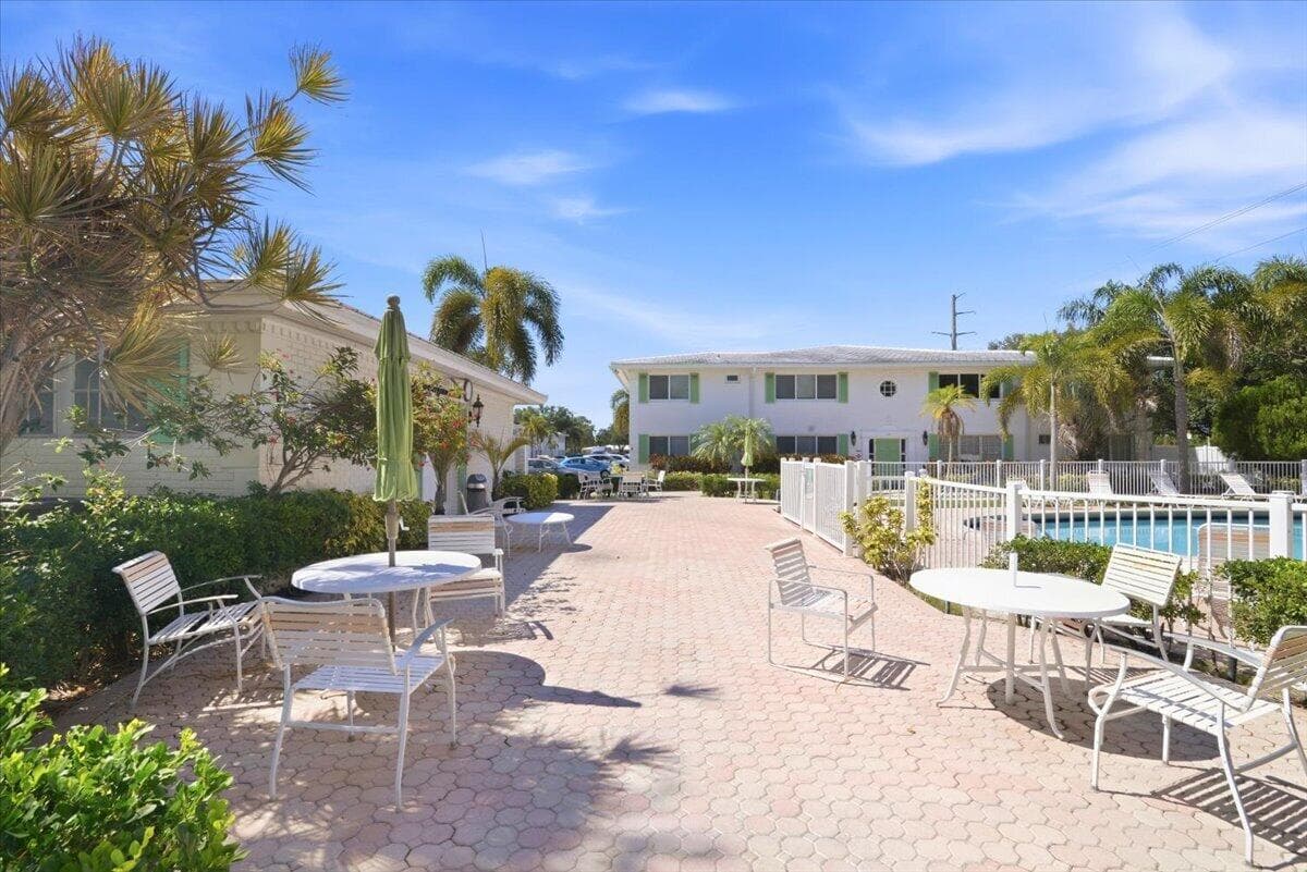 6261 NE 19th Avenue 1229, Fort Lauderdale, FL 33308 — photo 25 of 44