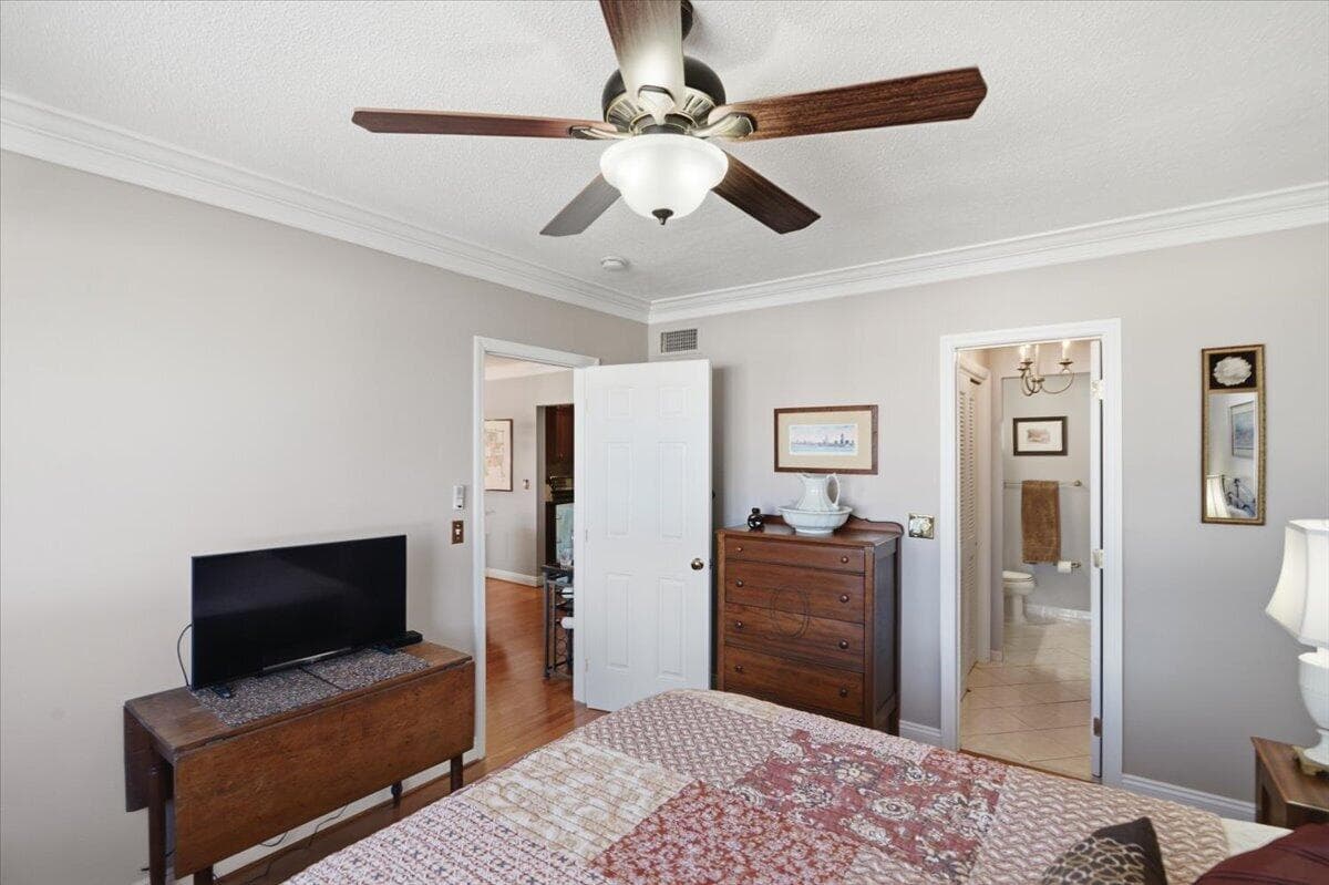 6261 NE 19th Avenue 1229, Fort Lauderdale, FL 33308 — photo 13 of 44