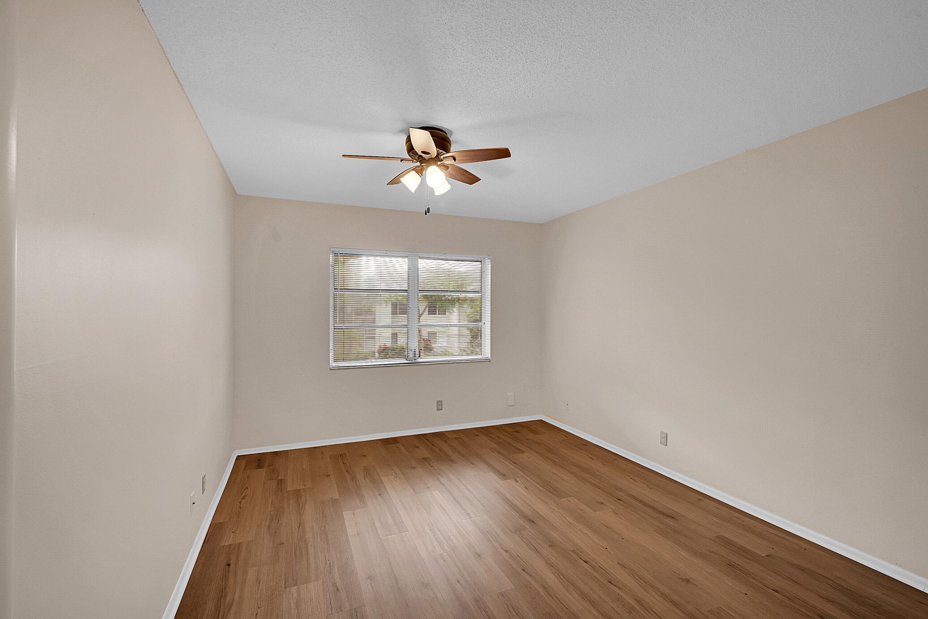 2340 SW 22nd Avenue 306, Delray Beach, FL 33445 — photo 21 of 33