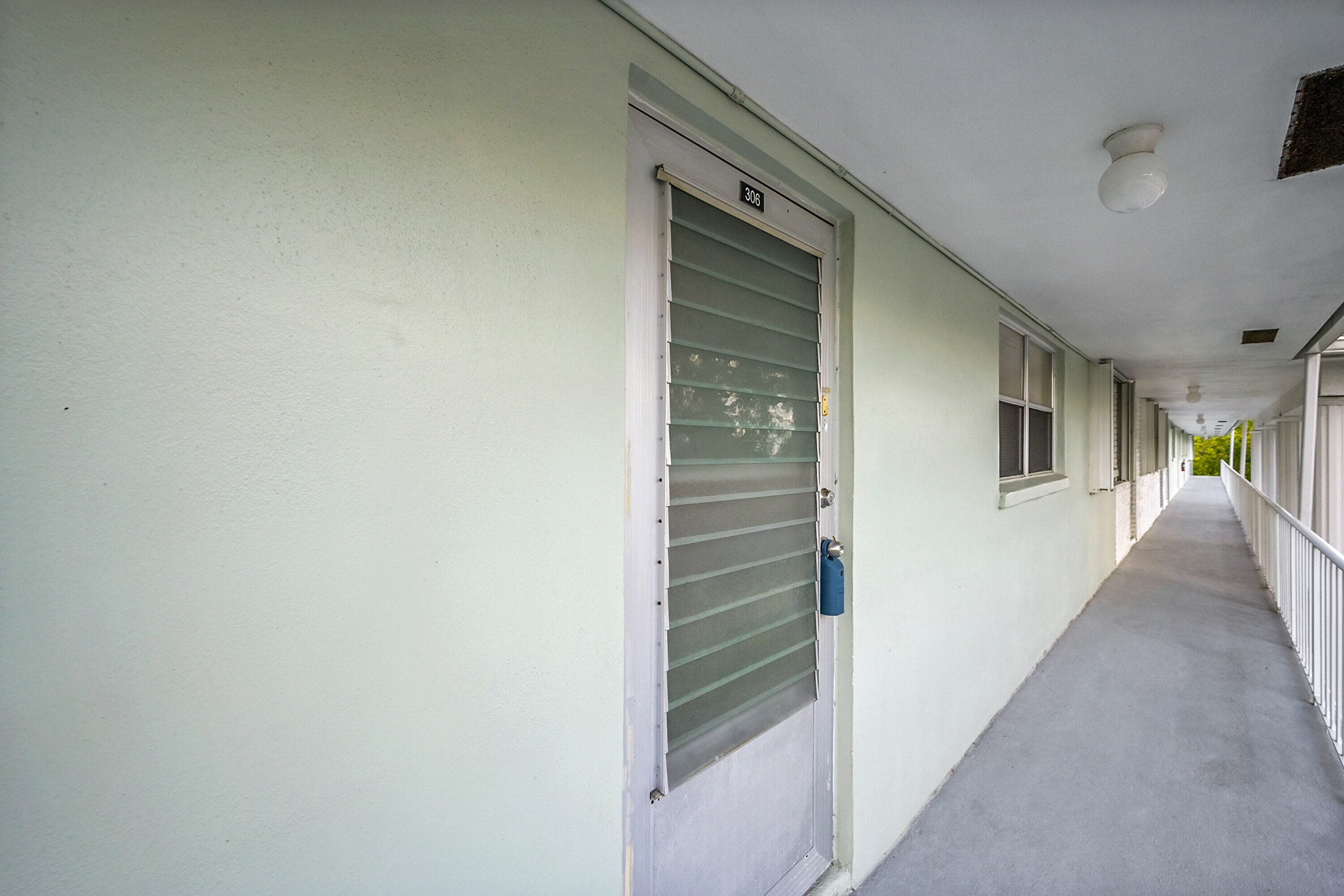 2340 SW 22nd Avenue 306, Delray Beach, FL 33445 — photo 27 of 33
