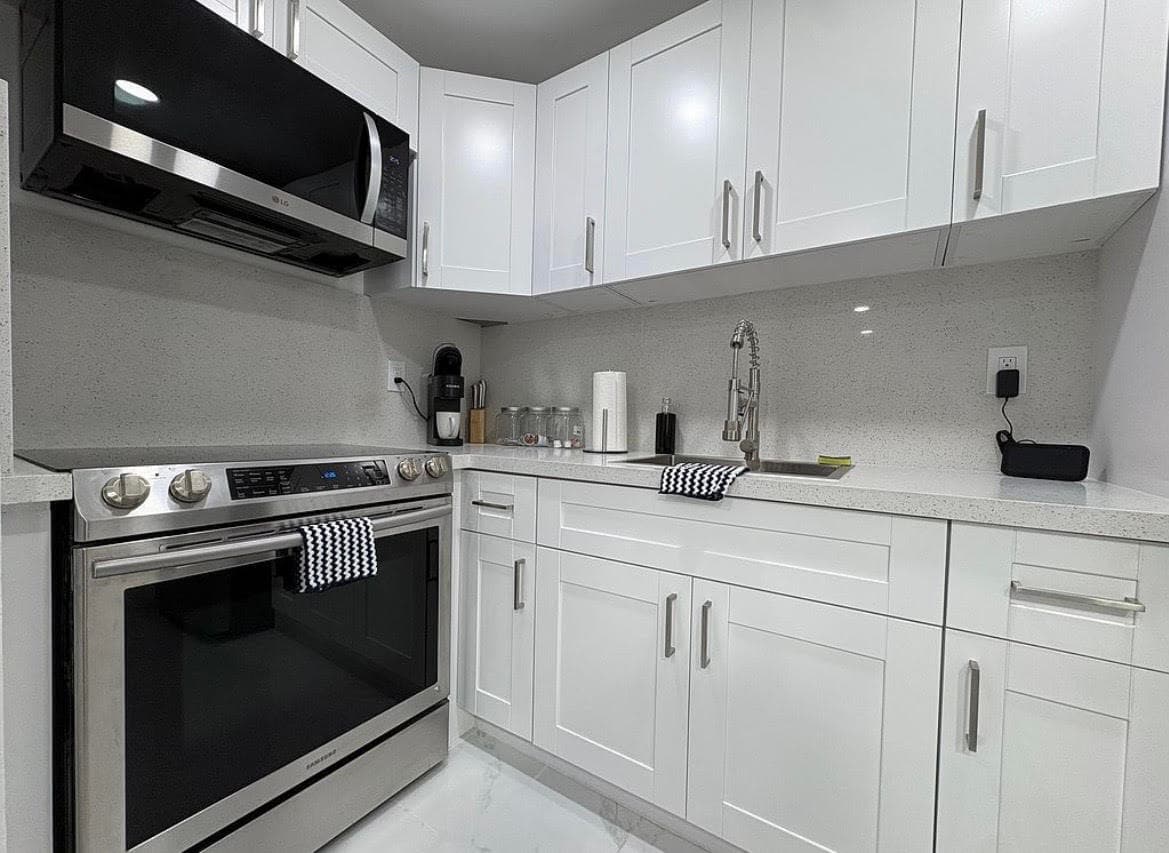 4265 NW South Tamiami Canal Drive 1-211, Miami, FL 33126 — photo 2 of 6