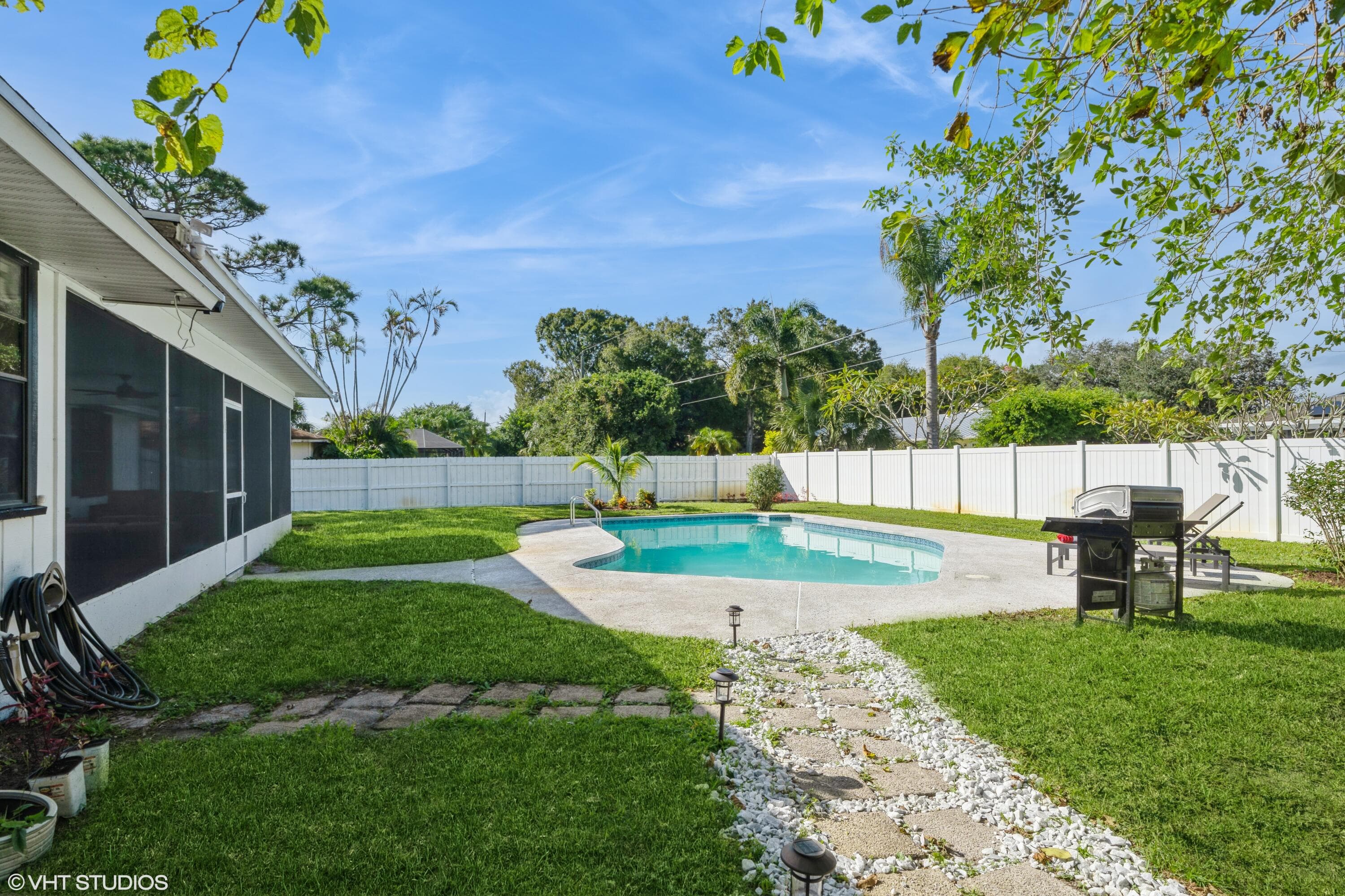 595 11th Avenue, Vero Beach, FL 32962 — photo 28 of 36