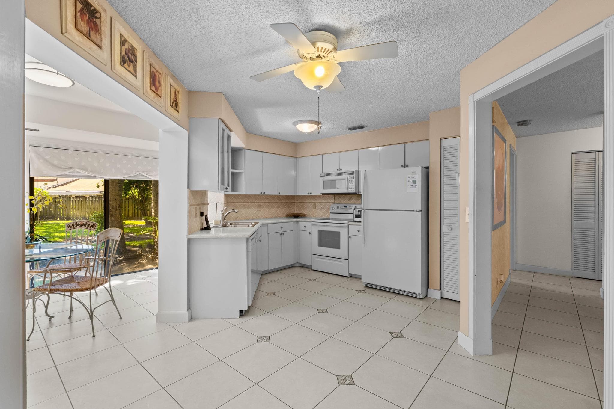 3404 Emerald Oaks Drive 803, Hollywood, FL 33021 — photo 14 of 57