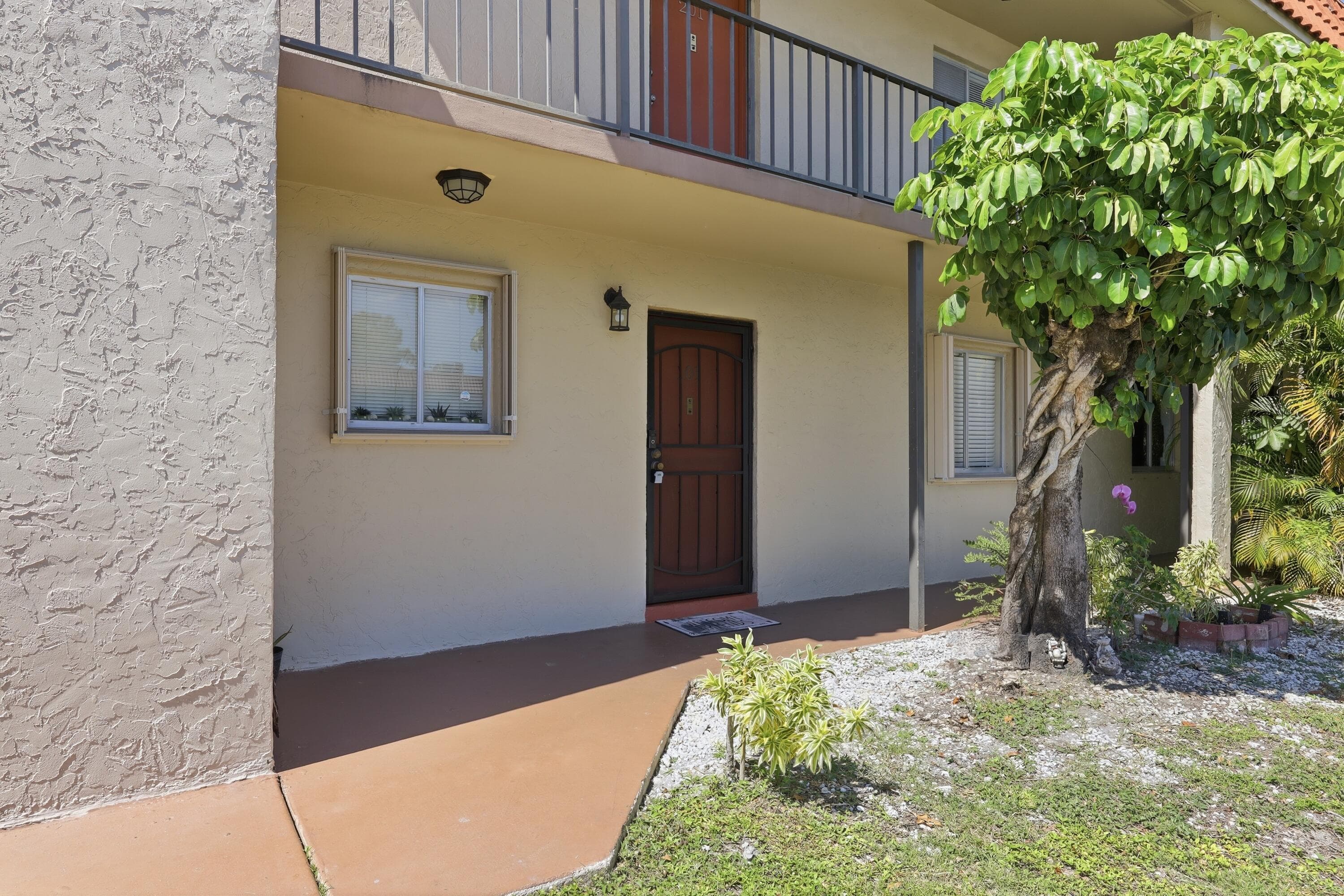 6074 Forest Hill Boulevard 101, West Palm Beach, FL 33415 — photo 1 of 19