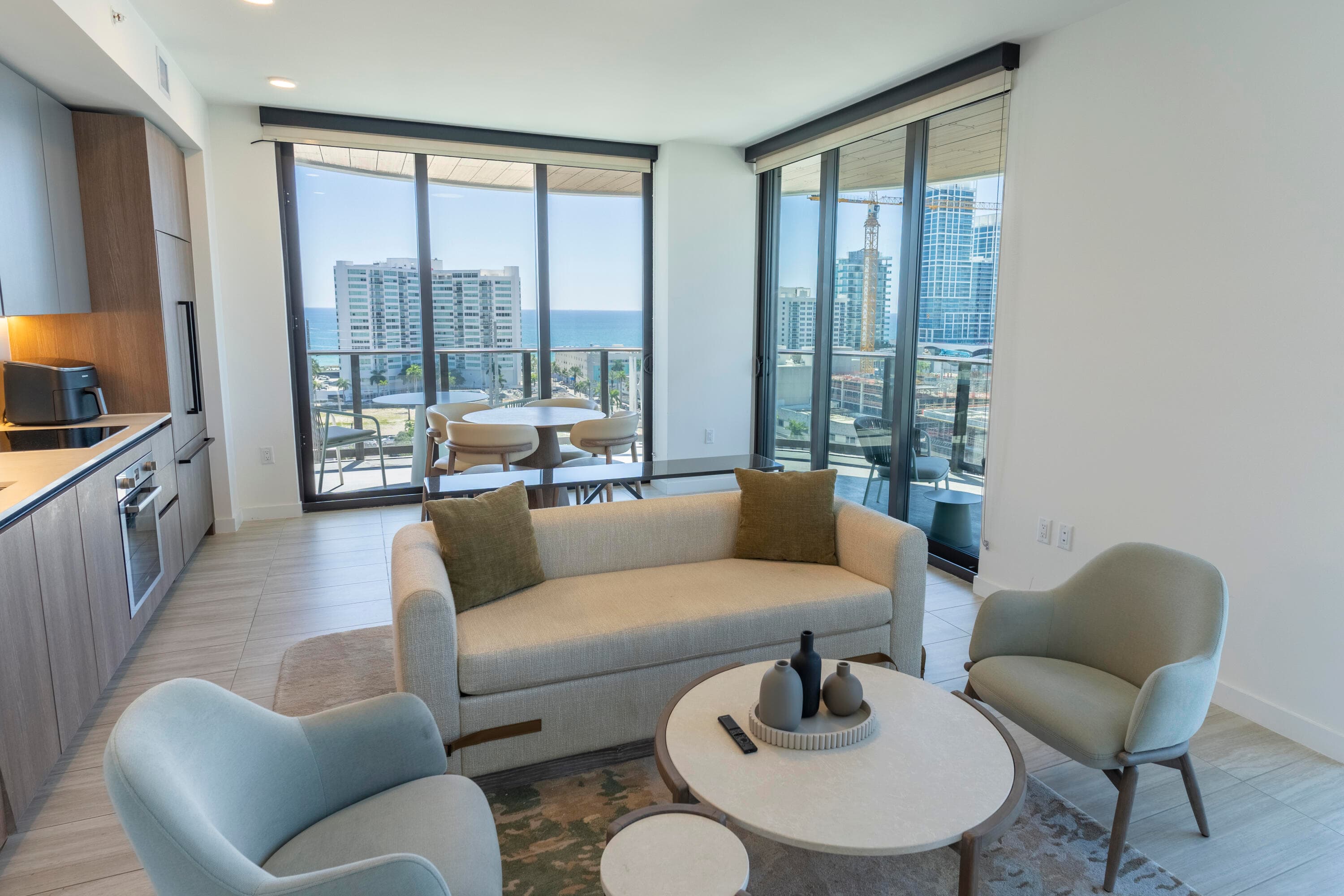 580 72nd Street 1102, Miami Beach, FL 33141 — photo 4 of 23