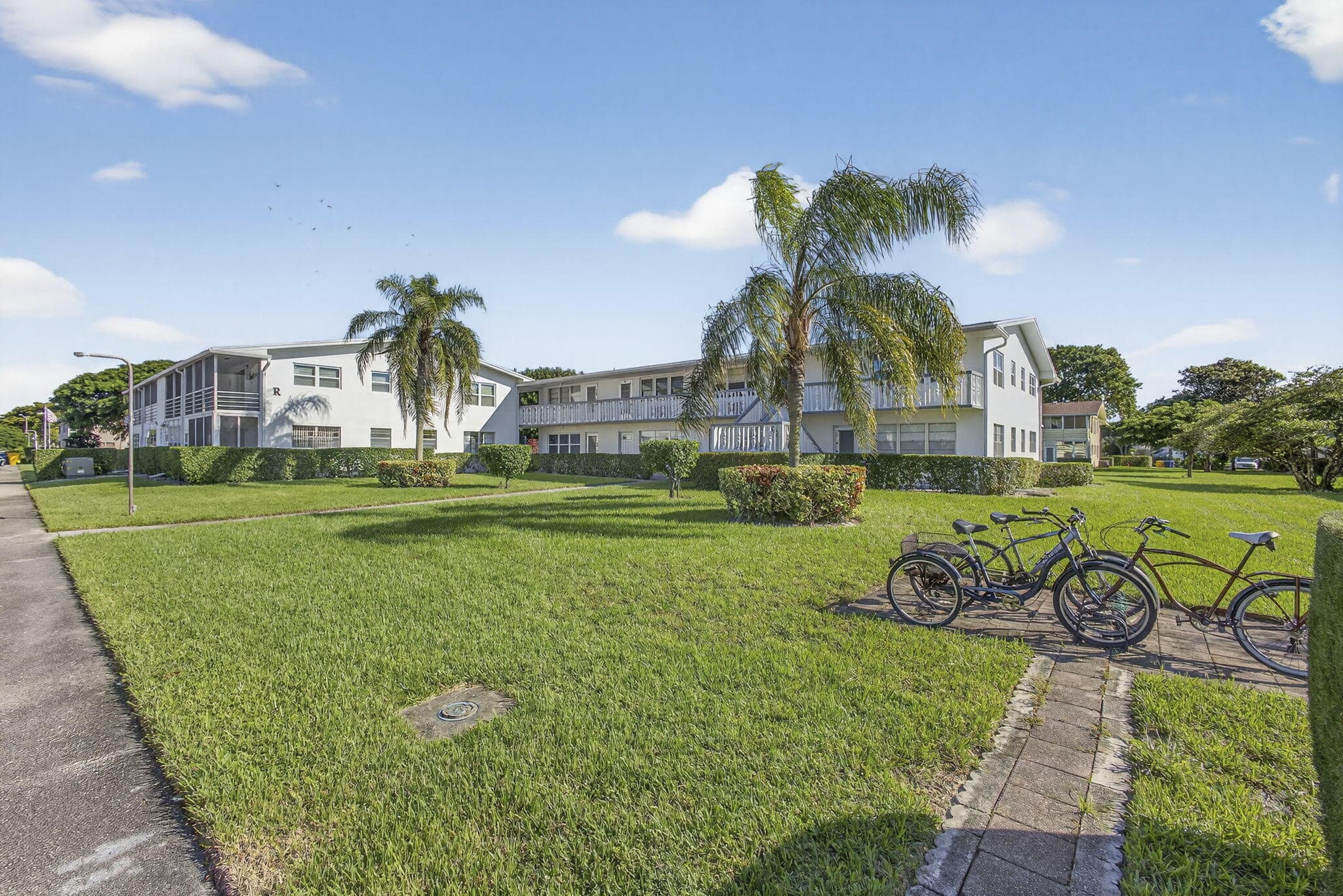 414 Windsor R, West Palm Beach, FL 33417 — photo 15 of 32