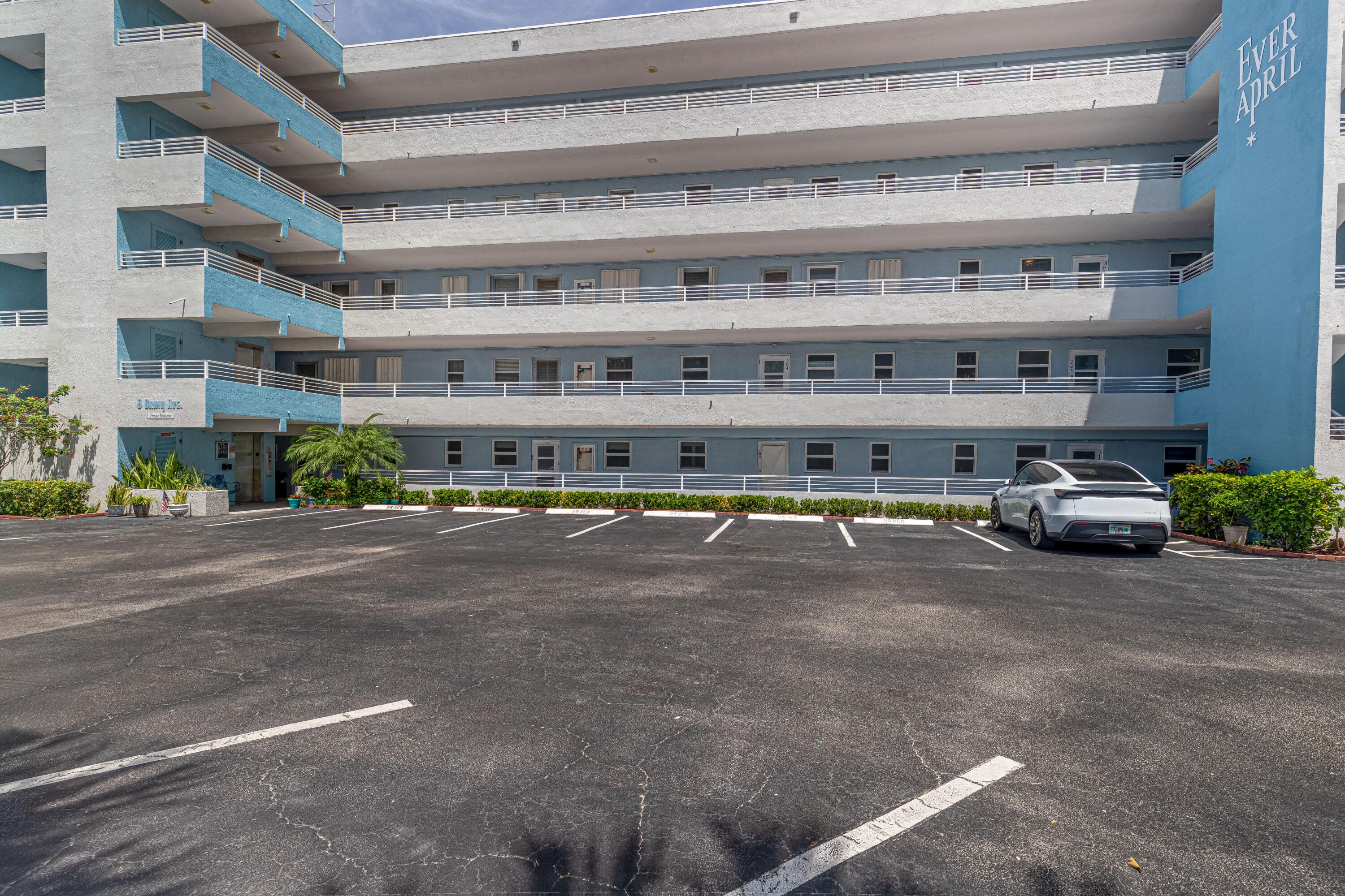 8 Briny Avenue 206, Pompano Beach, FL 33062 — photo 20 of 35