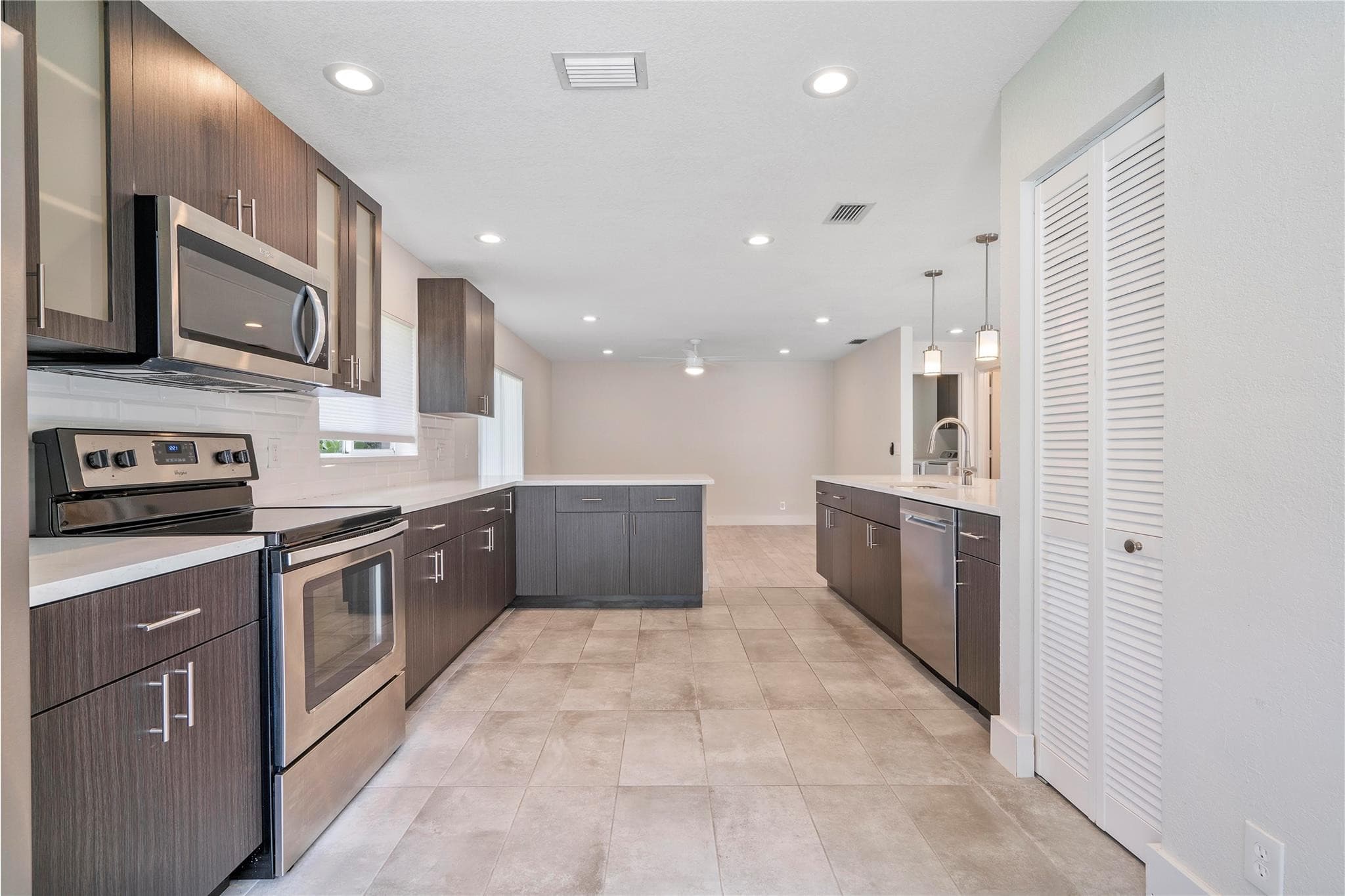 7701 NW 61st Terrace, Parkland, FL 33067 — photo 11 of 36