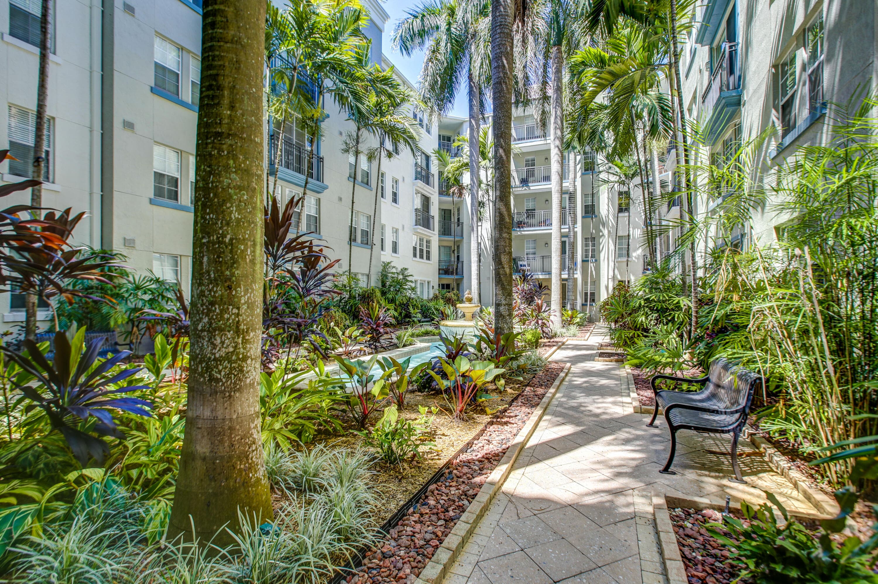 533 NE 3rd Avenue 521, Fort Lauderdale, FL 33301 — photo 23 of 29