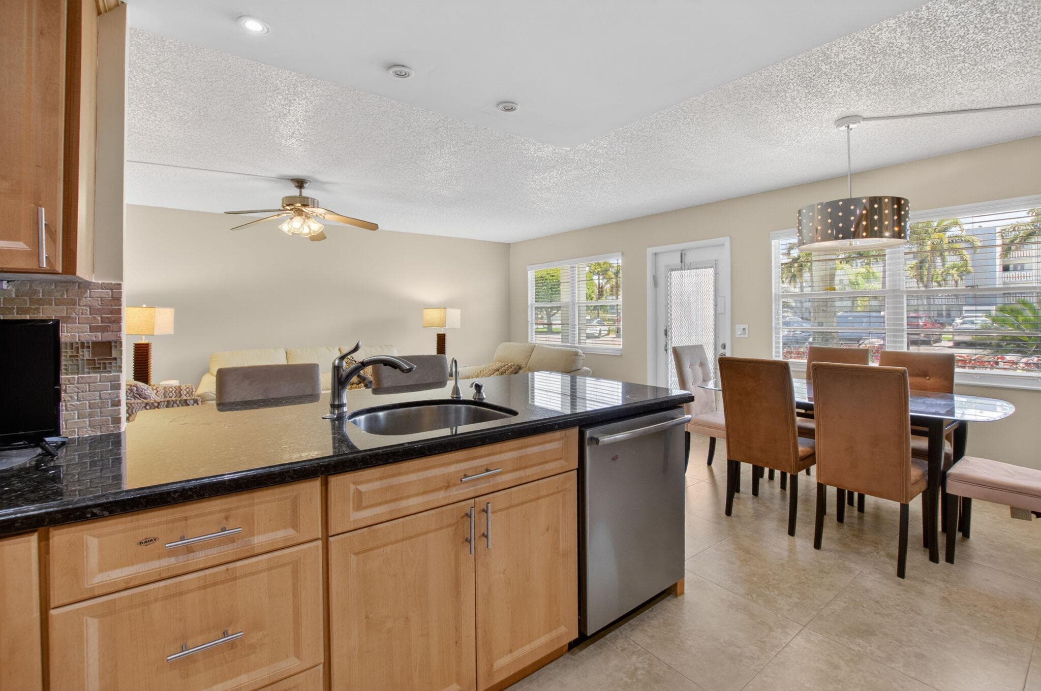 1027 Yarmouth Drive B, Boca Raton, FL 33434 — photo 5 of 102
