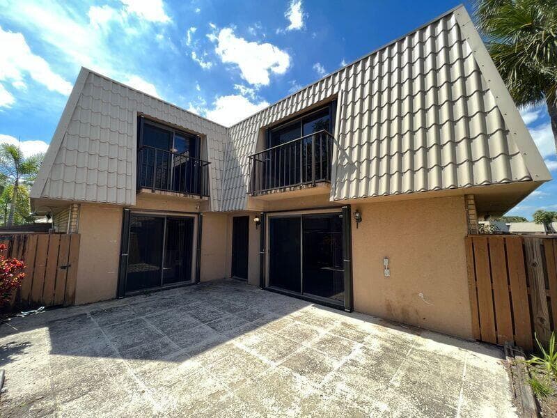 5714 57th Way, West Palm Beach, FL 33409 — photo 2 of 24