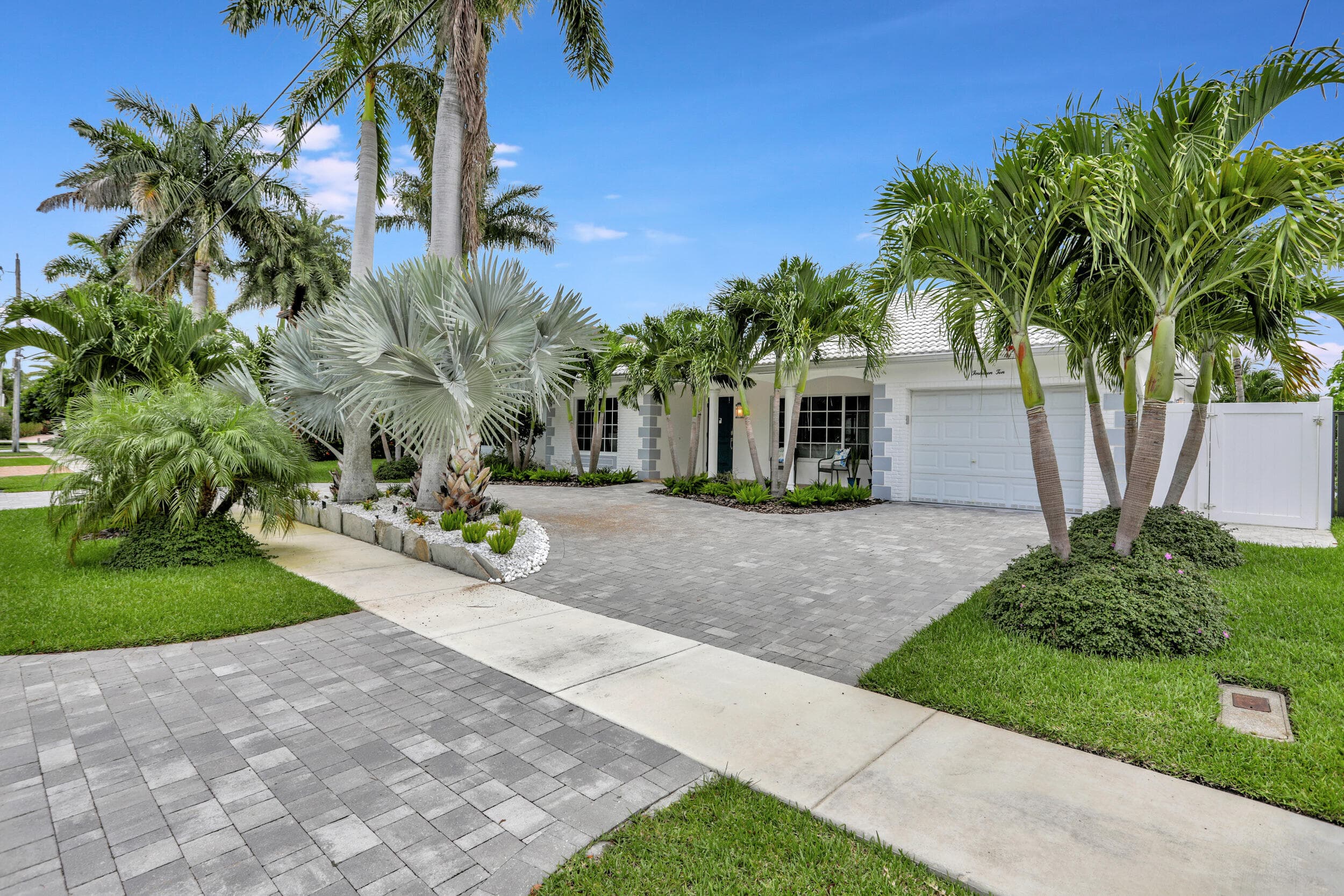 1410 SE 12th Street, Deerfield Beach, FL 33441 — photo 5 of 52
