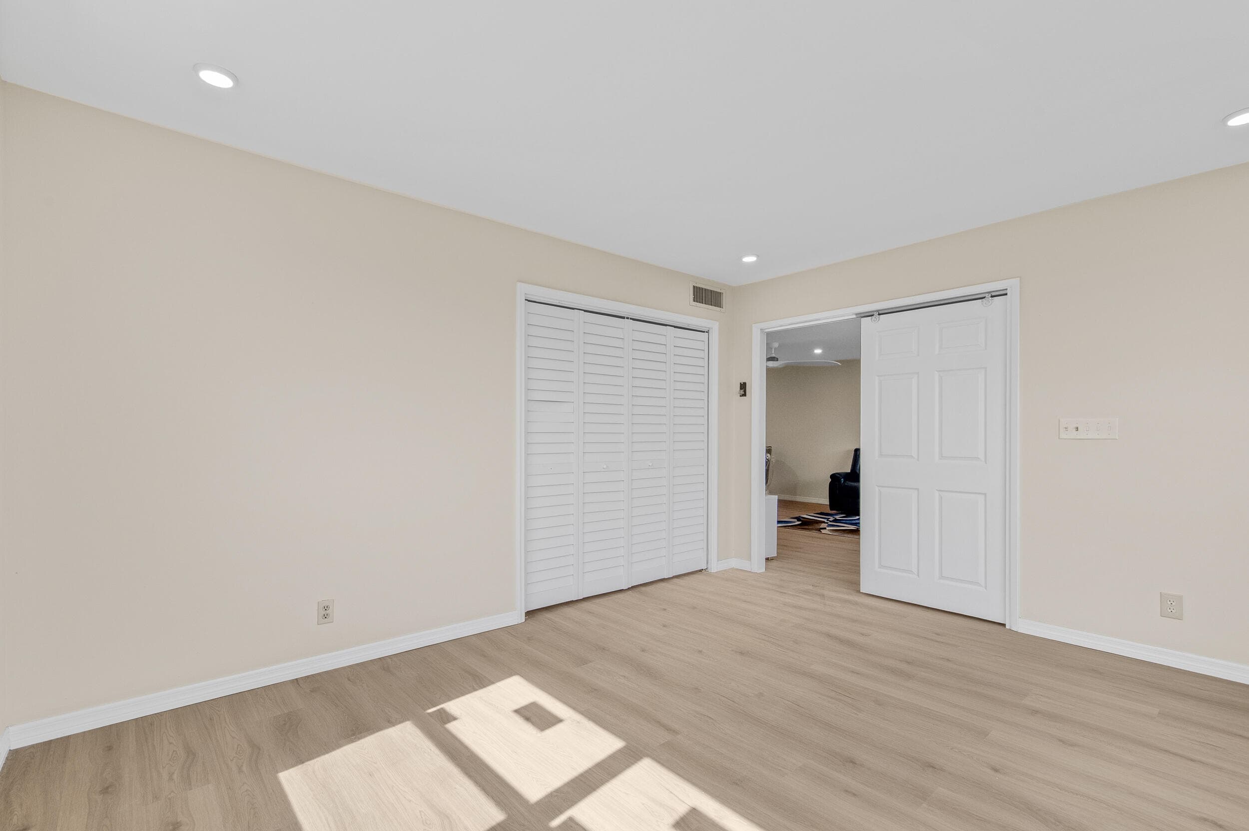 2901 S Palm Aire Drive 501, Pompano Beach, FL 33069 — photo 19 of 27