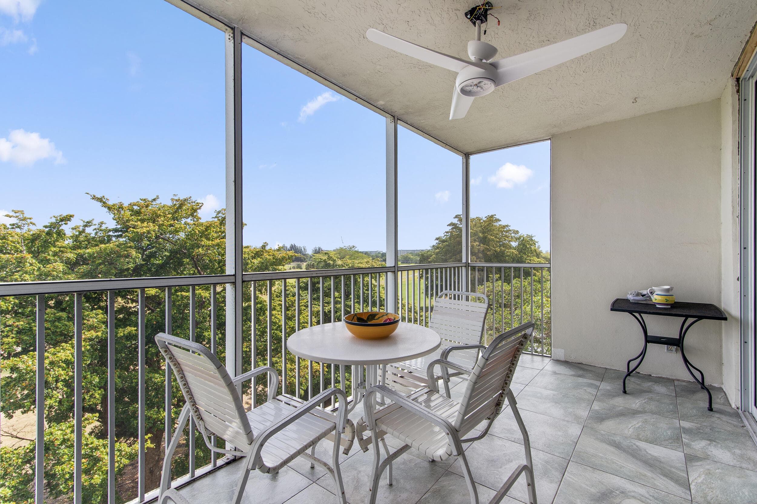 2901 S Palm Aire Drive 501, Pompano Beach, FL 33069 — photo 22 of 27