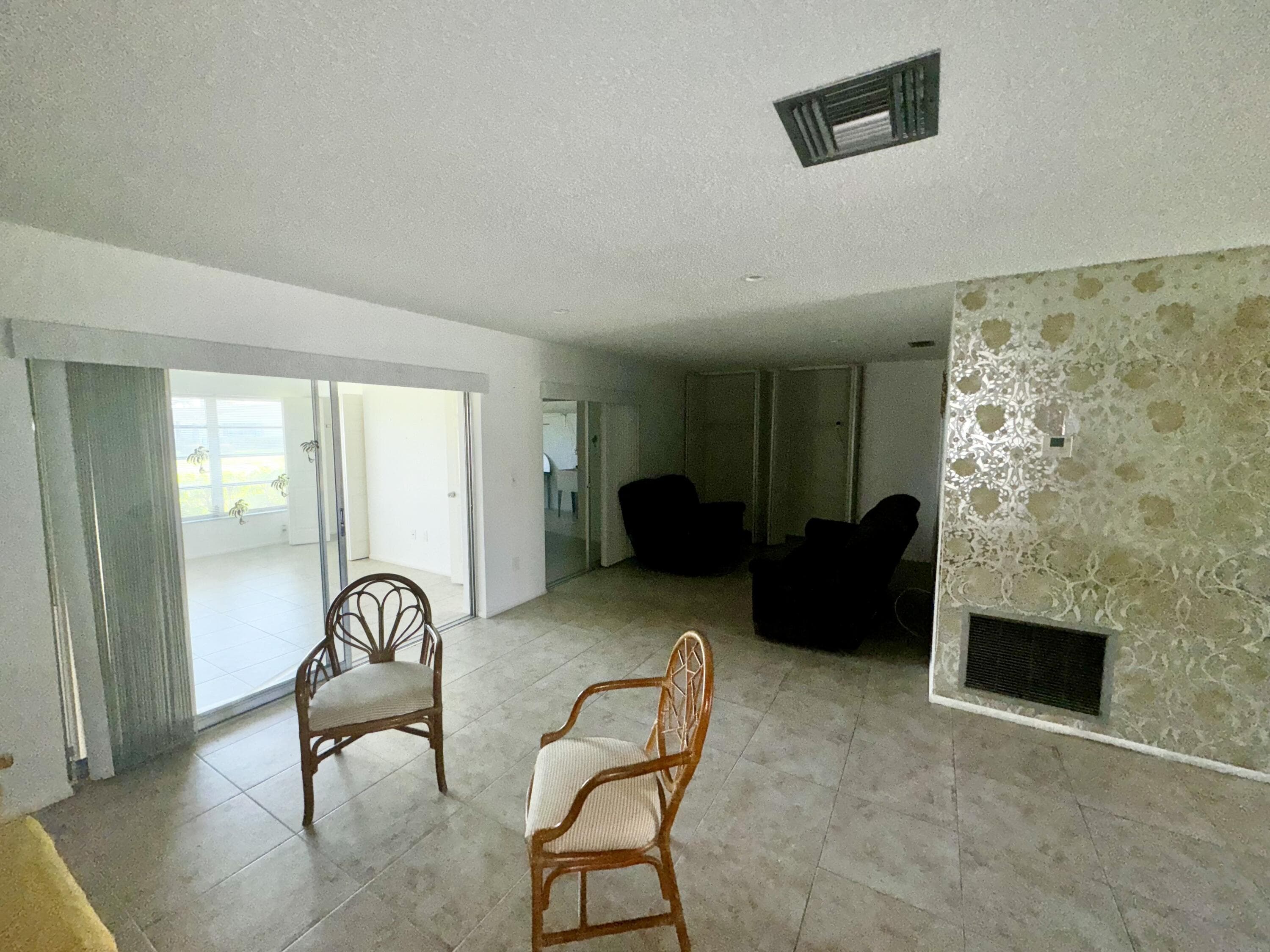 5725 E Fernley Dr Drive E 65, West Palm Beach, FL 33415 — photo 12 of 12