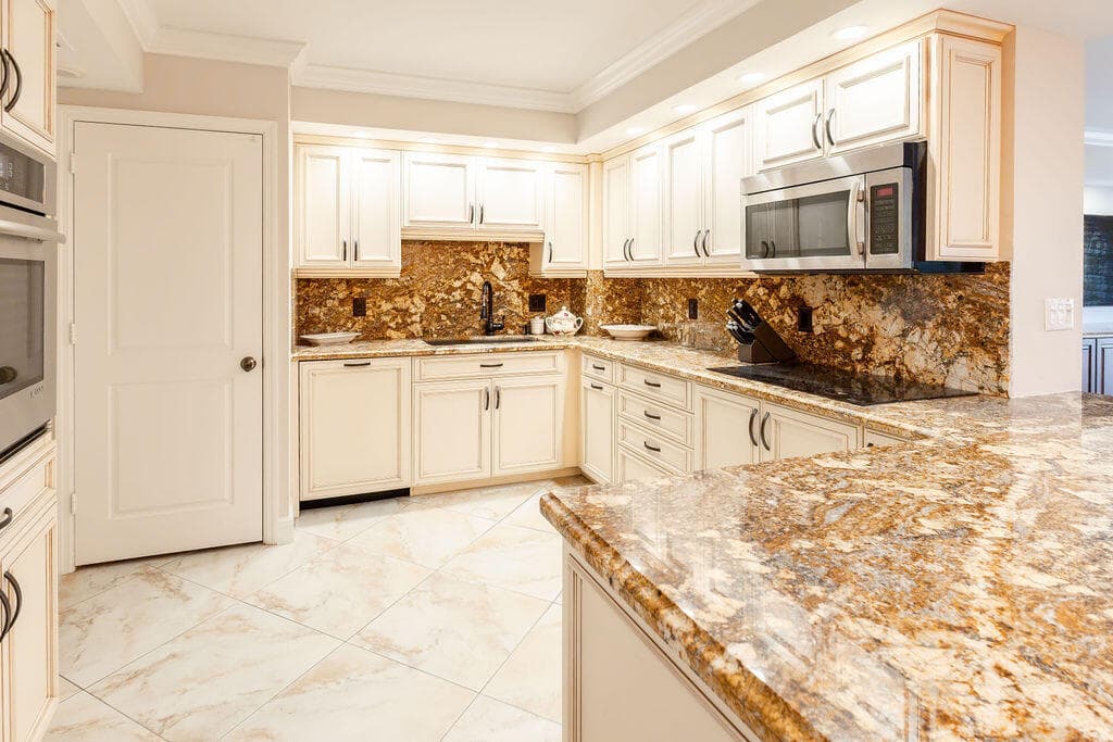875 E Camino Real, Boca Raton, FL 33432 — photo 7 of 31