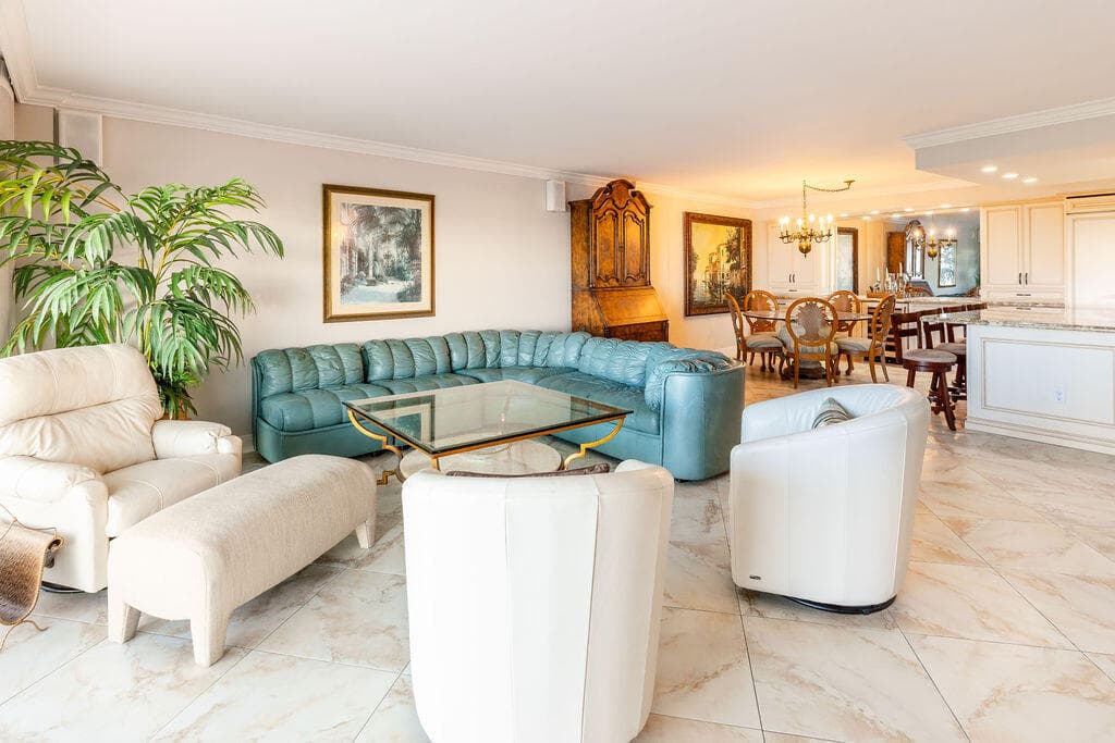 875 E Camino Real, Boca Raton, FL 33432 — photo 13 of 31