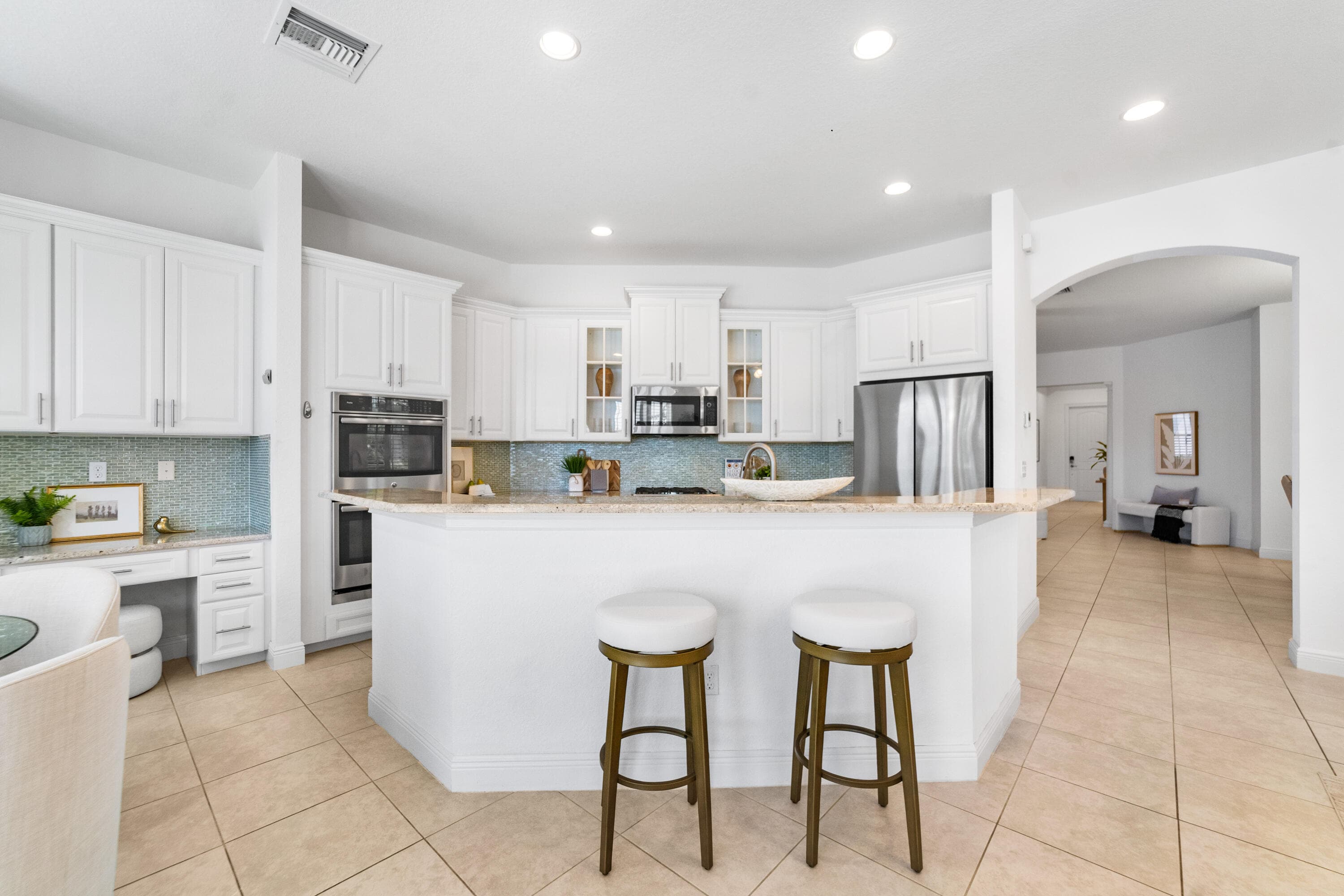9820 S Miralago Way, Parkland, FL 33076 — photo 3 of 81