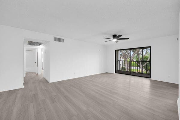 150 Pineview Road J6, Jupiter, FL 33469 — photo 3 of 27