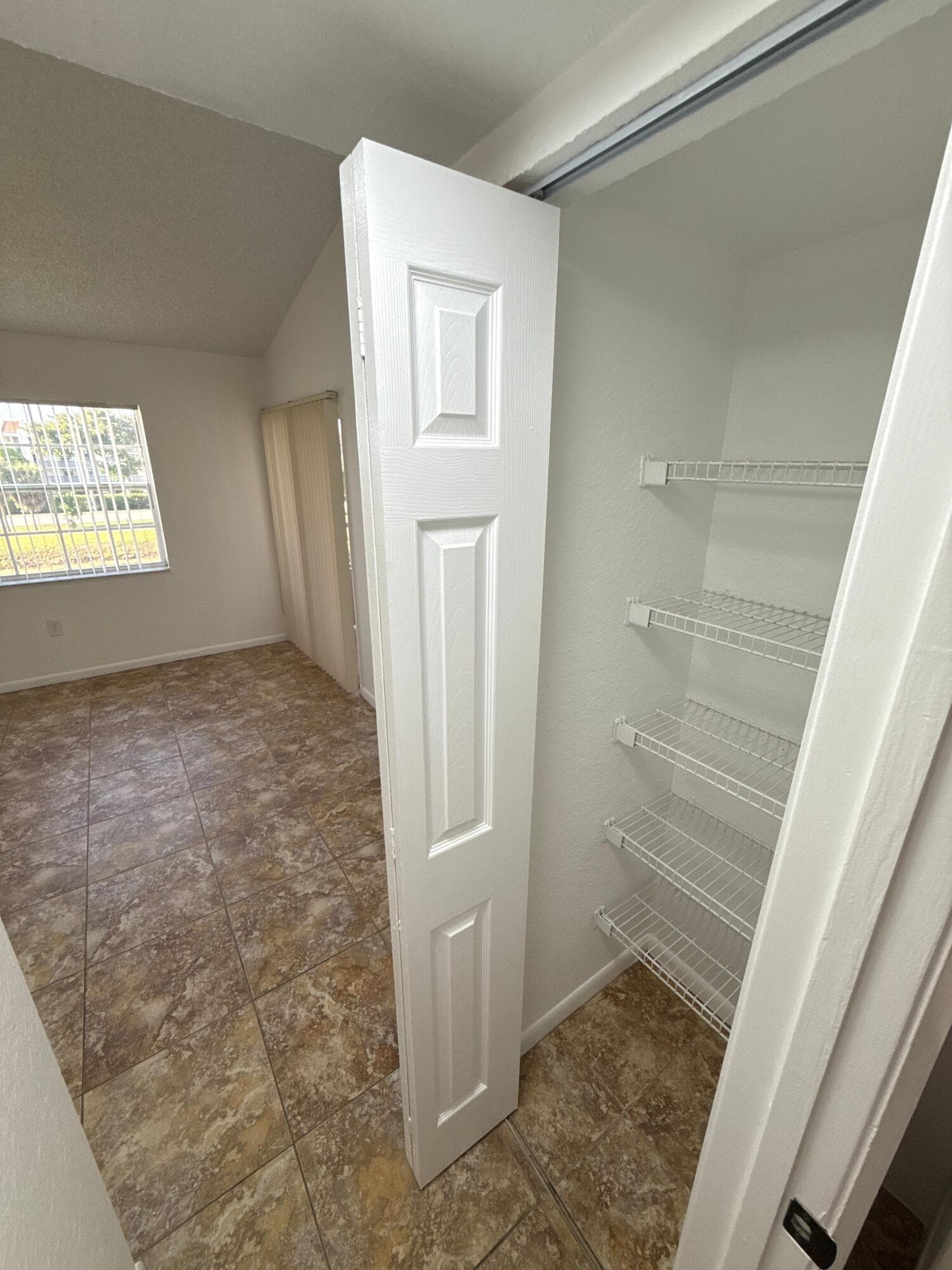 2851 N Oakland Forest Drive 307, Oakland Park, FL 33309 — photo 16 of 25