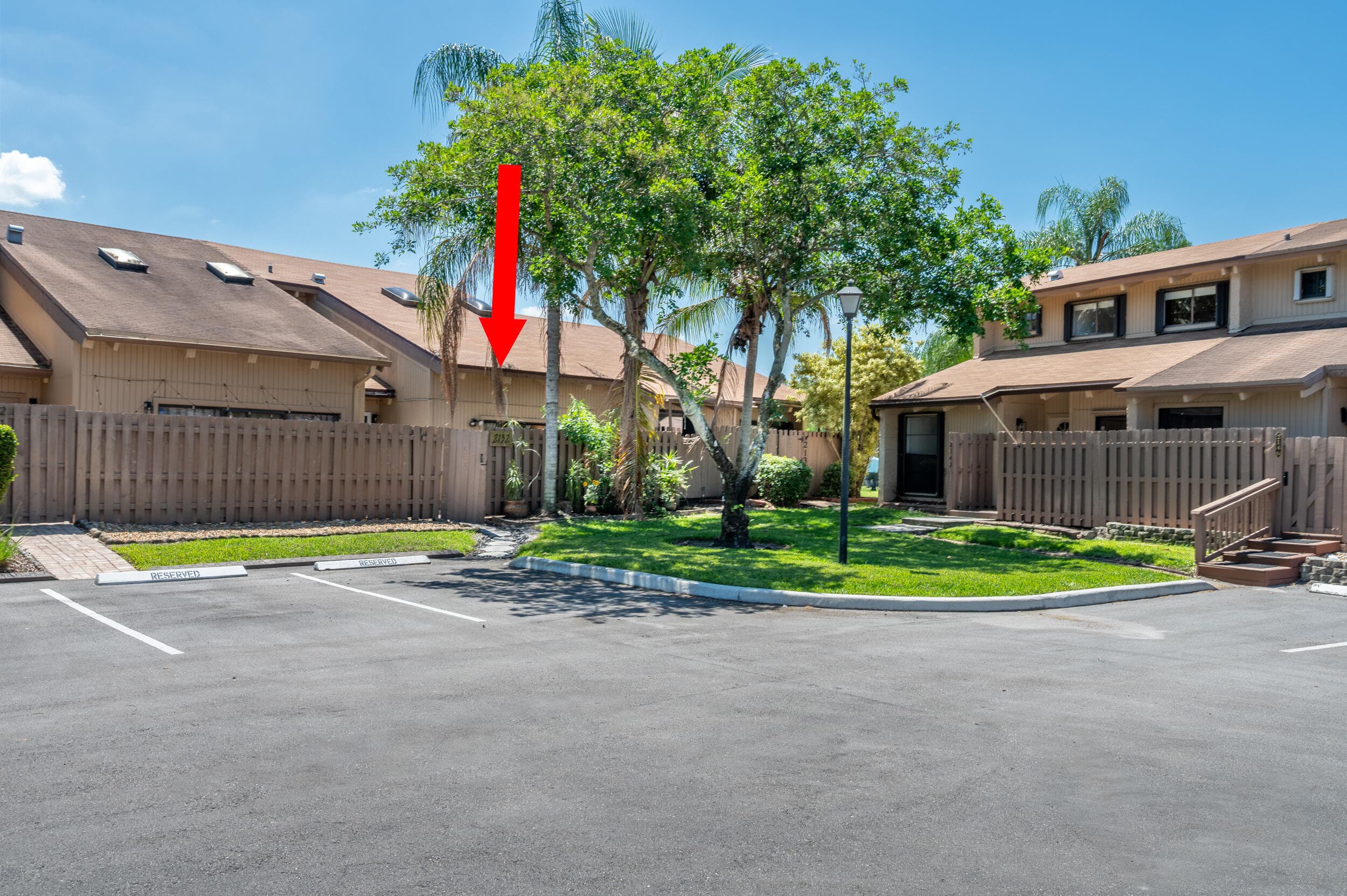 2132 SW 82nd Avenue 2132, Davie, FL 33324 — photo 1 of 37