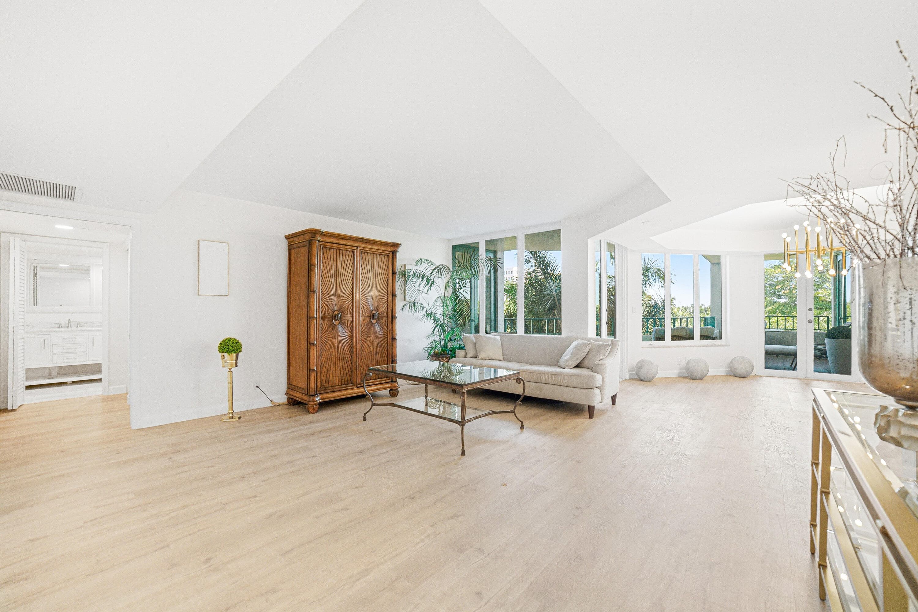 100 SE 5th Avenue, Boca Raton, FL 33432 — photo 11 of 51