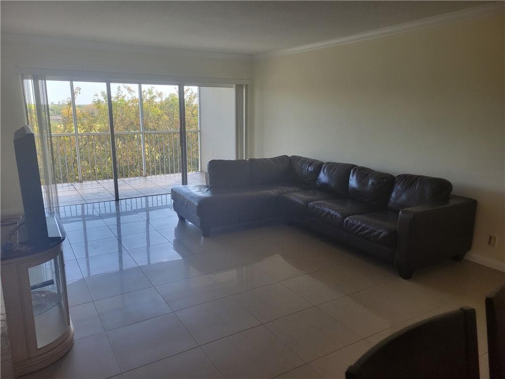 3050 N Palm Aire Drive 508, Pompano Beach, FL 33069 — photo 11 of 26