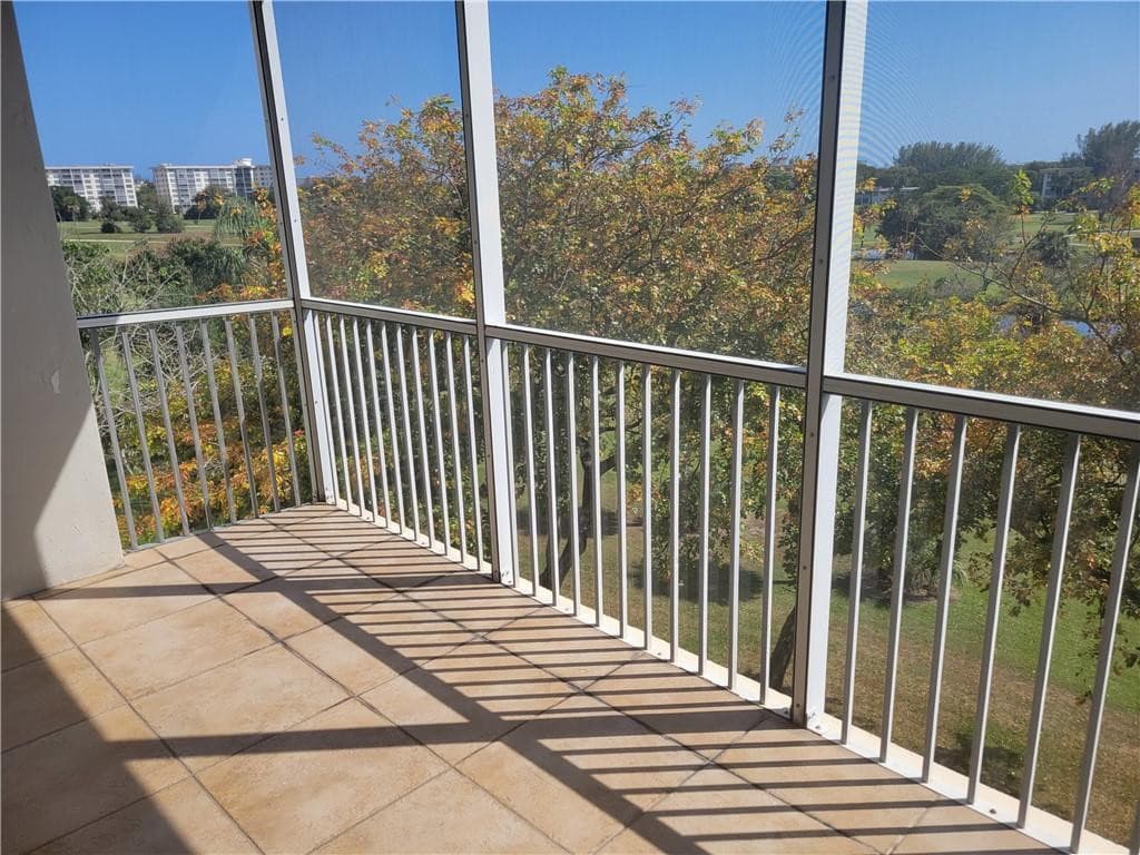 3050 N Palm Aire Drive 508, Pompano Beach, FL 33069 — photo 17 of 26